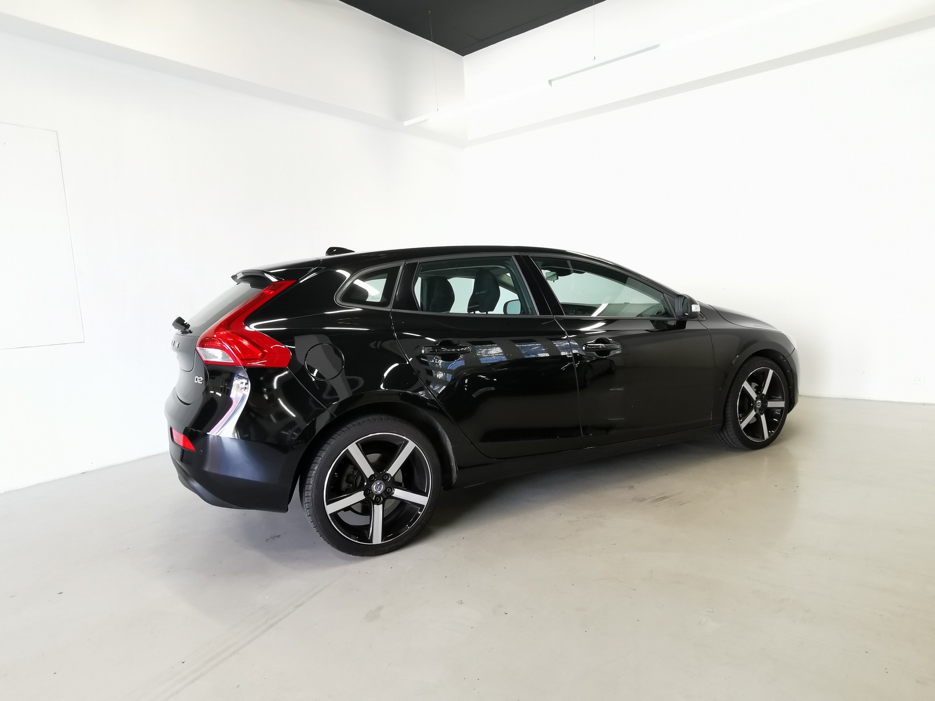 VOLVO V40 D2 Momentum-image-6