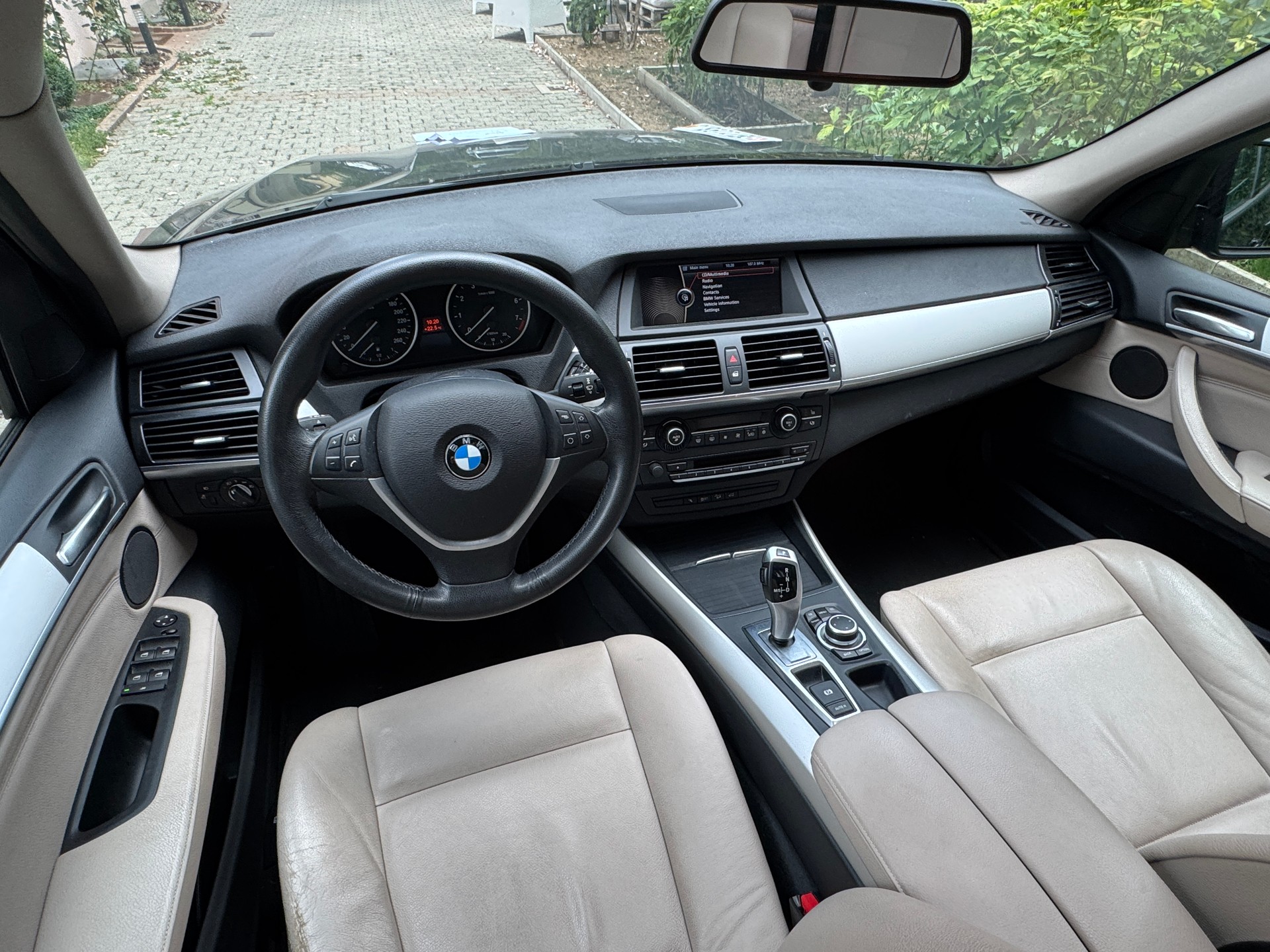 BMW X5 xDrive 35i Steptronic-image-11