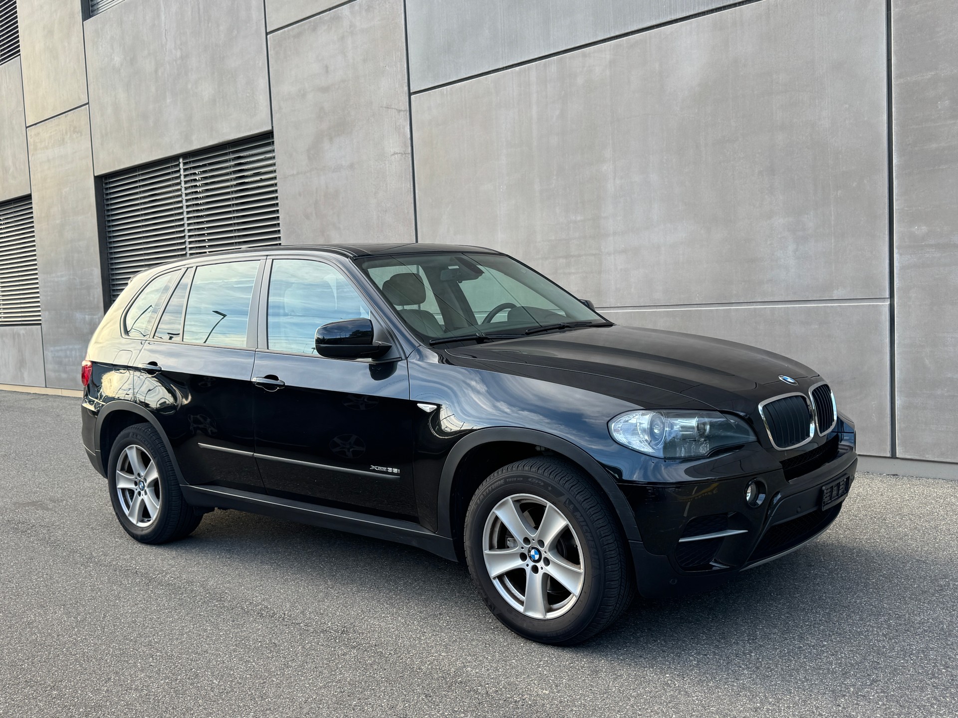 BMW X5 xDrive 35i Steptronic-image-2
