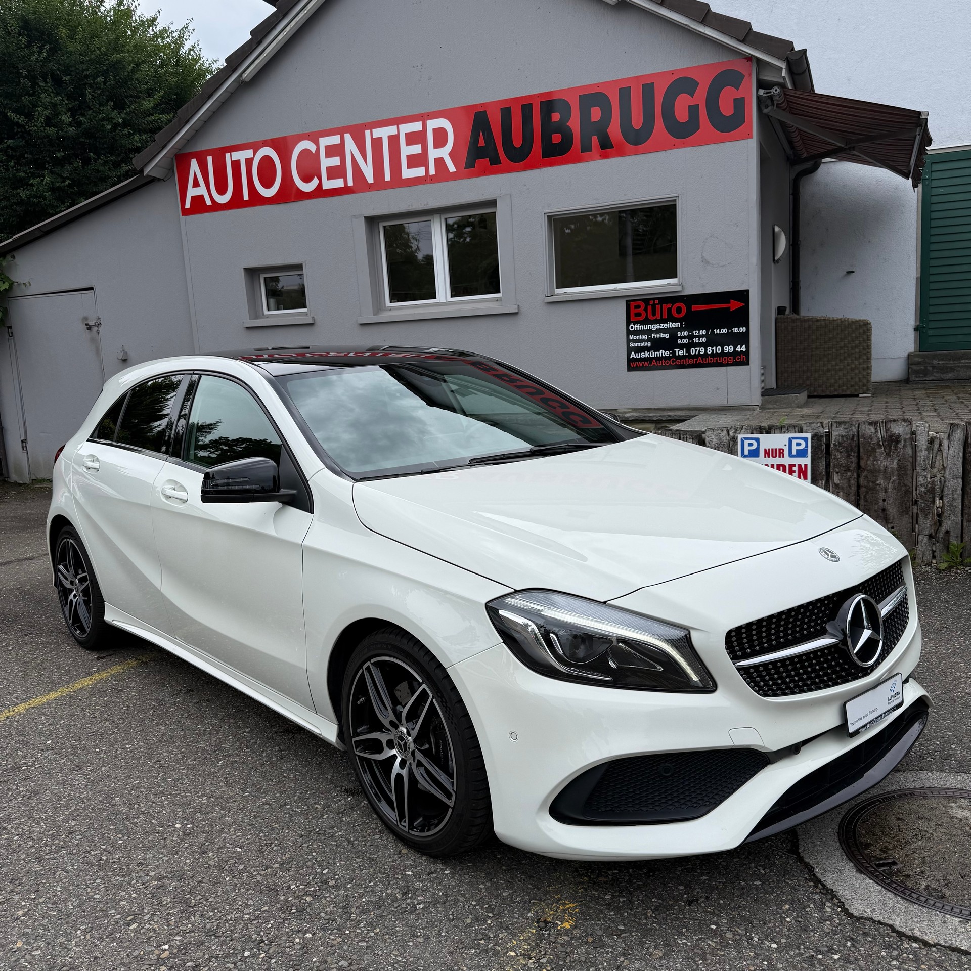 MERCEDES-BENZ A 250 AMG Line 7G-DCT *PANORAMA-DACH*-image-8