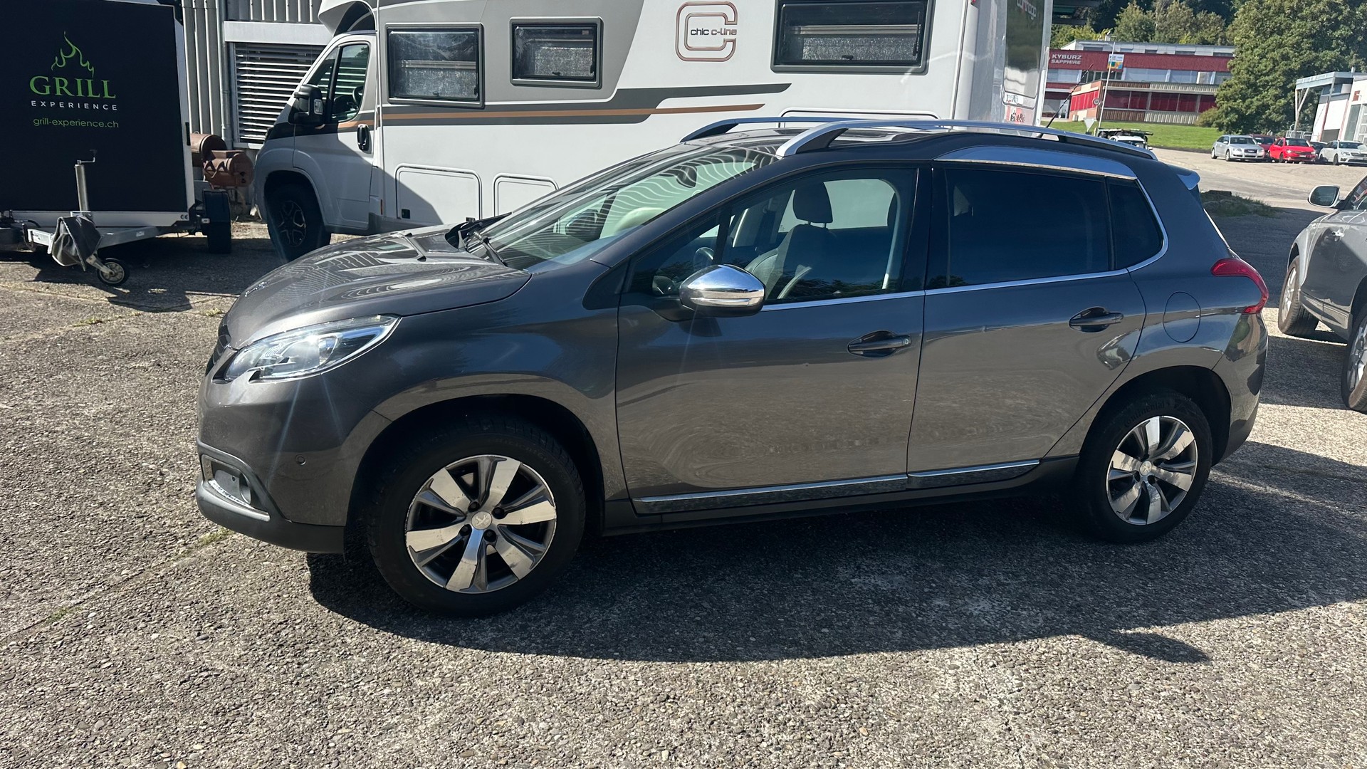 PEUGEOT 2008 1.2 PureTech Allure-image-3
