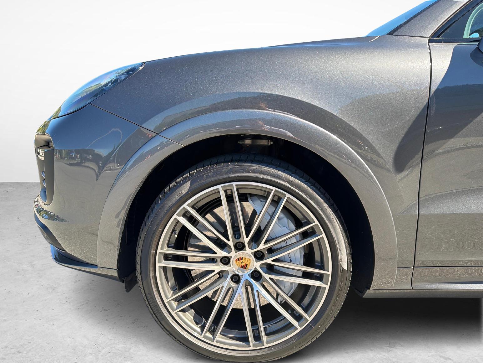 PORSCHE Cayenne 4.0 V8 Turbo-image-15