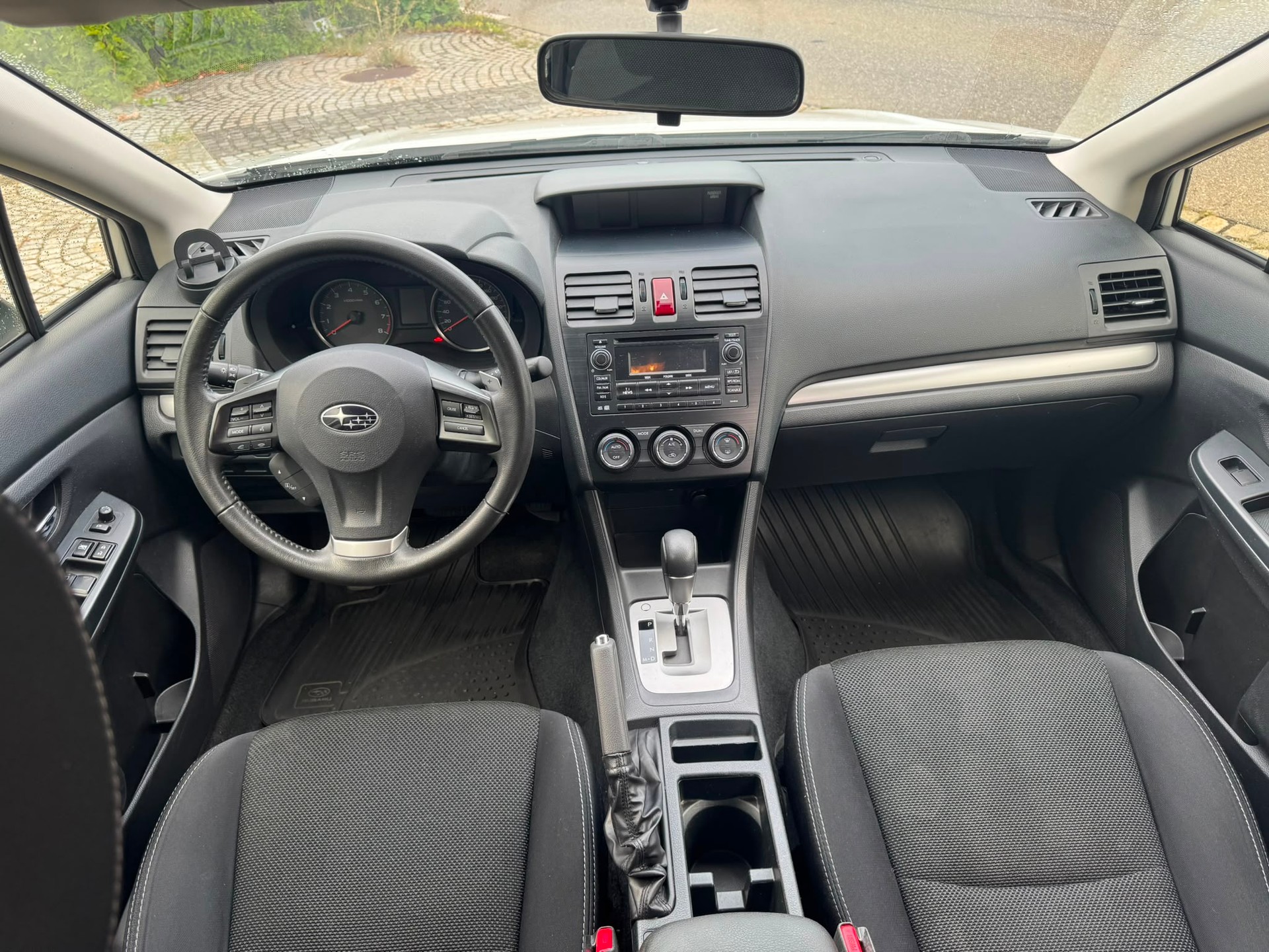 SUBARU XV 2.0 Swiss Two AWD CVT-image-9
