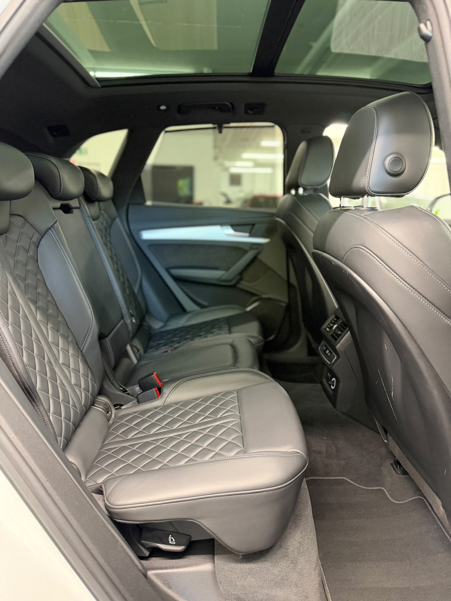 AUDI SQ5 TDI quattro tiptronic-image-24
