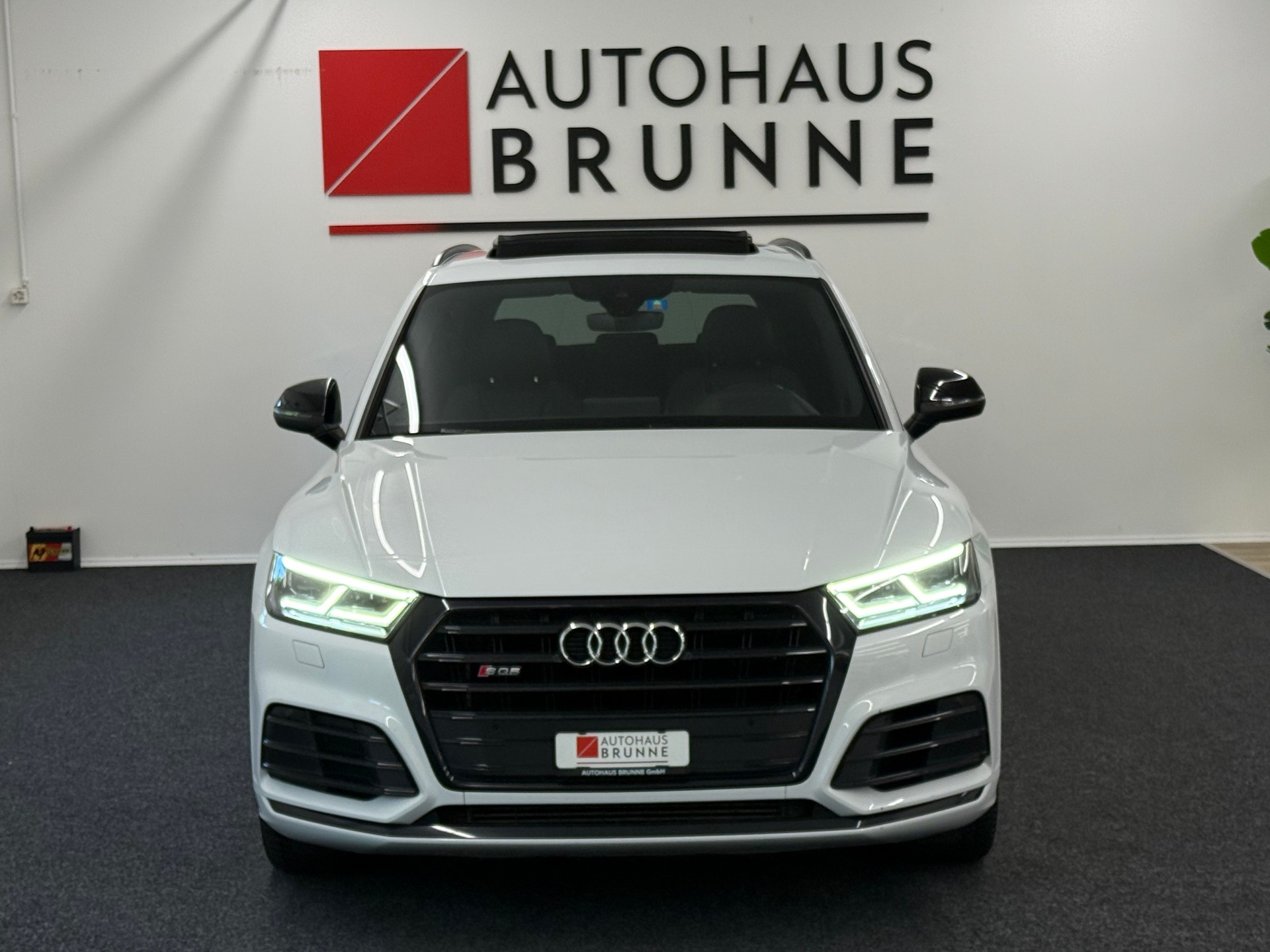 AUDI SQ5 TDI quattro tiptronic-image-1