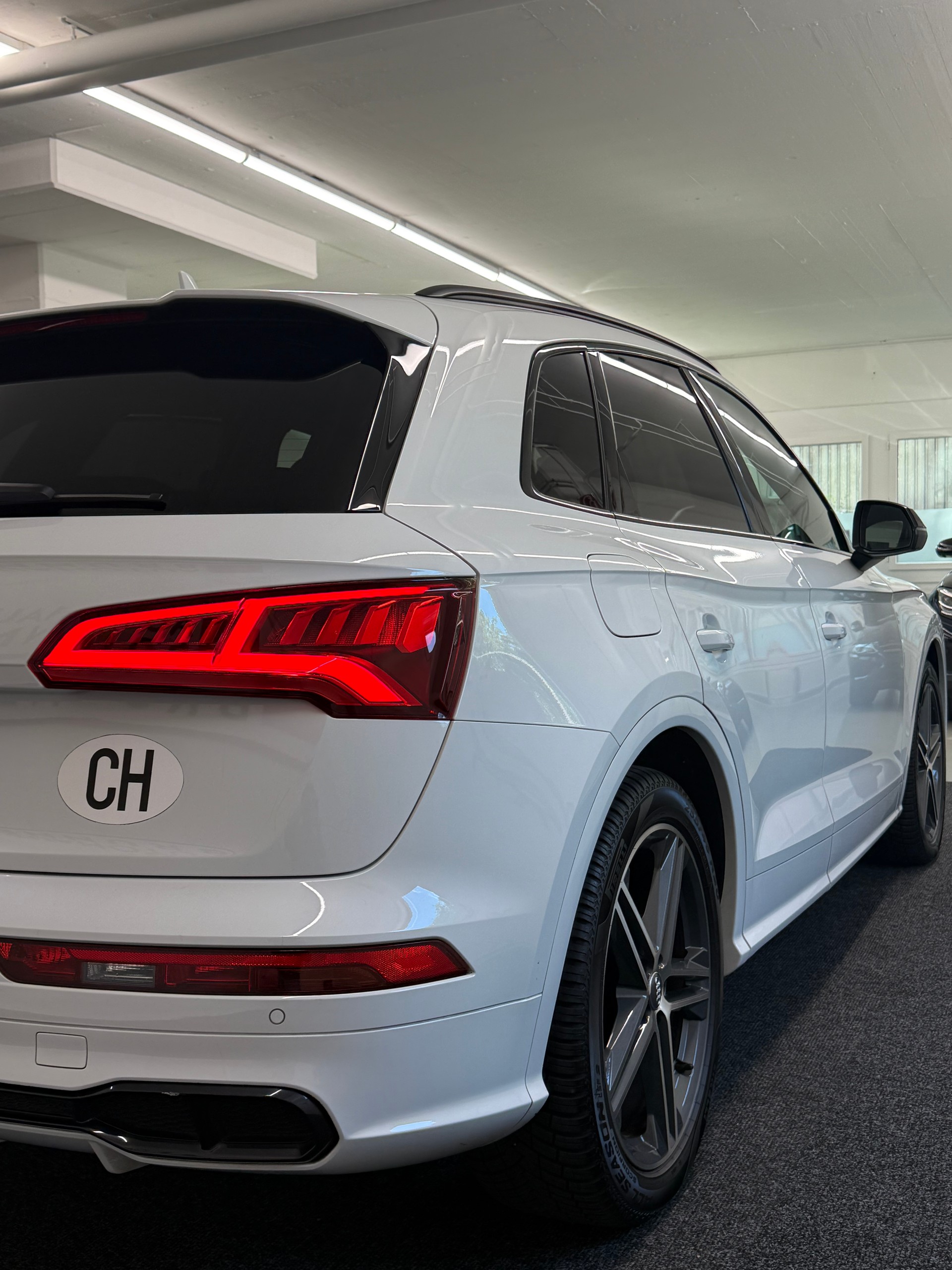 AUDI SQ5 TDI quattro tiptronic-image-6