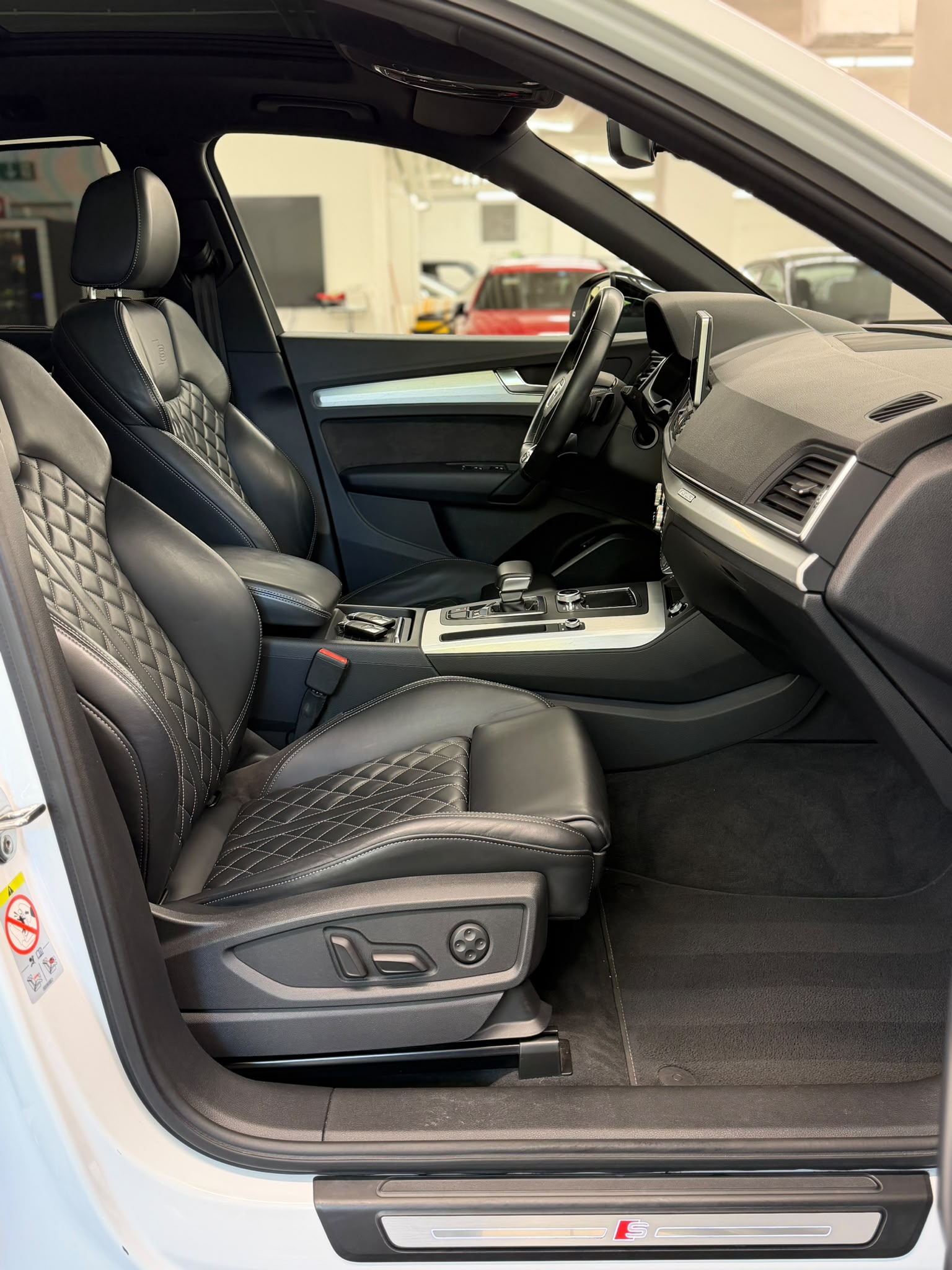 AUDI SQ5 TDI quattro tiptronic-image-22