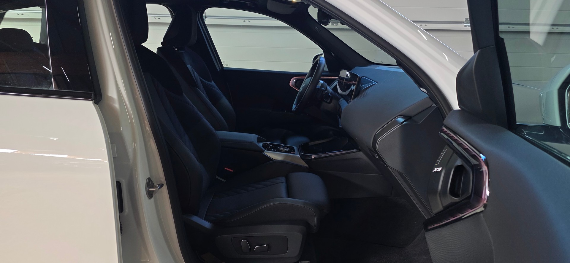 BMW X3 xDrive 20 48V M Sport *Elektrische Anhängerkupplung* Sitzheizung*Rückfahrkamera*-image-25