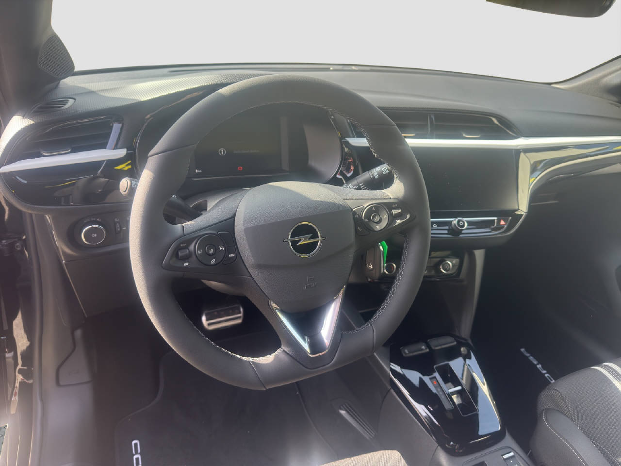OPEL Corsa 1.2 T Hybrid Viva-image-9