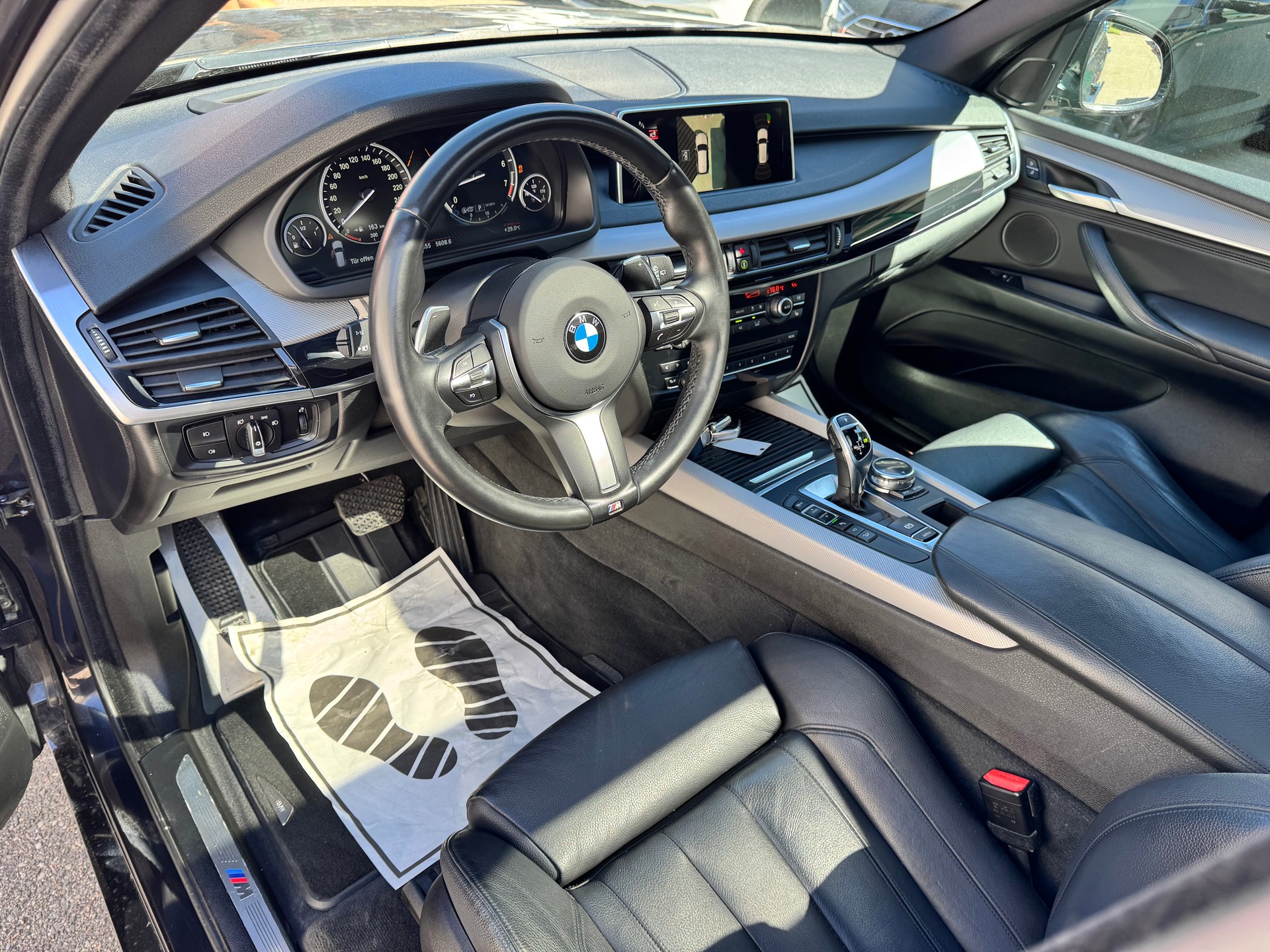 BMW X5 xDrive 50i Steptronic-image-8