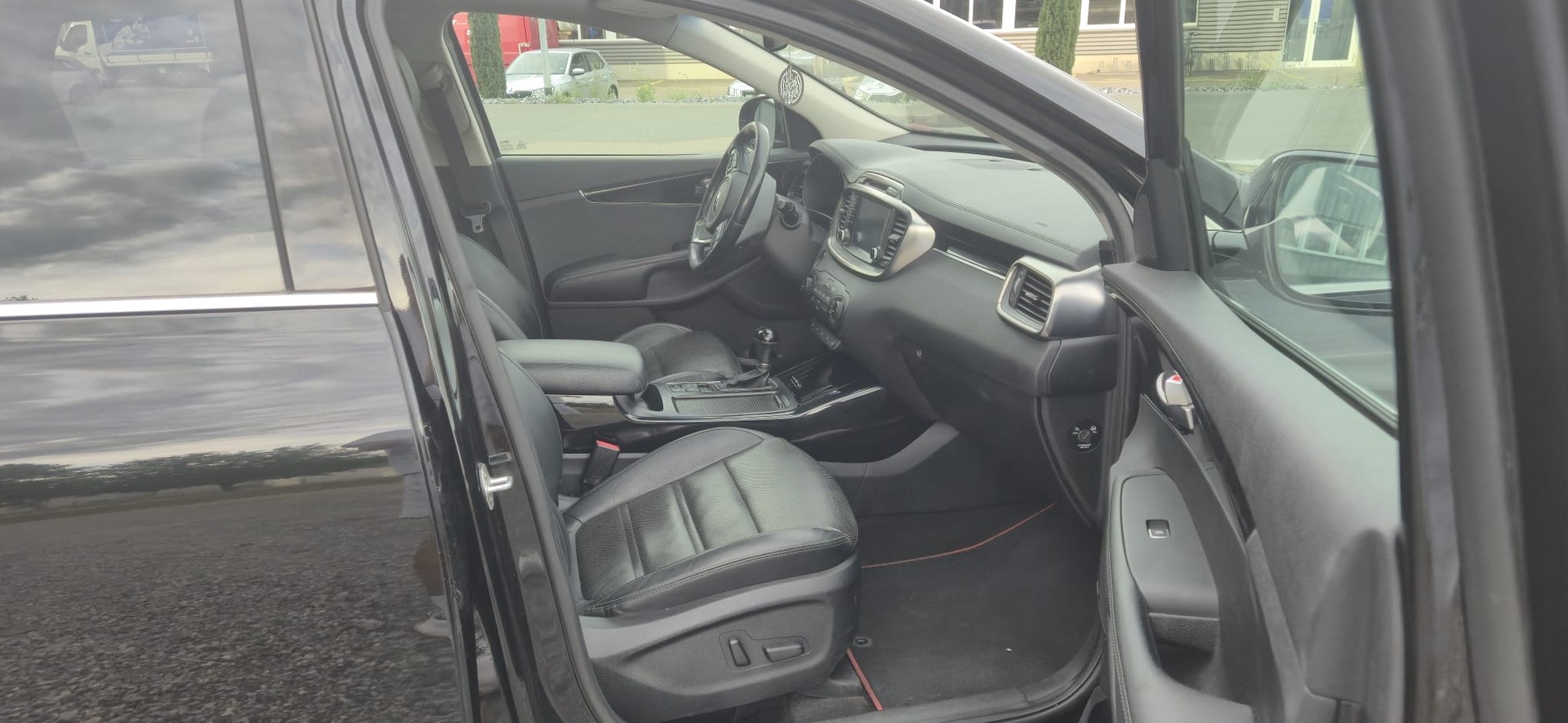 KIA 2.2 CRDi Style-image-5