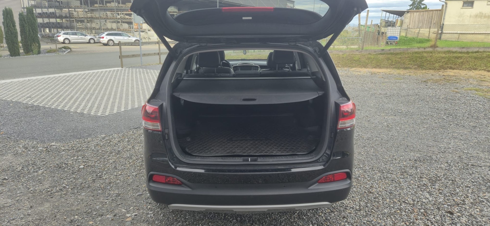 KIA 2.2 CRDi Style-image-3