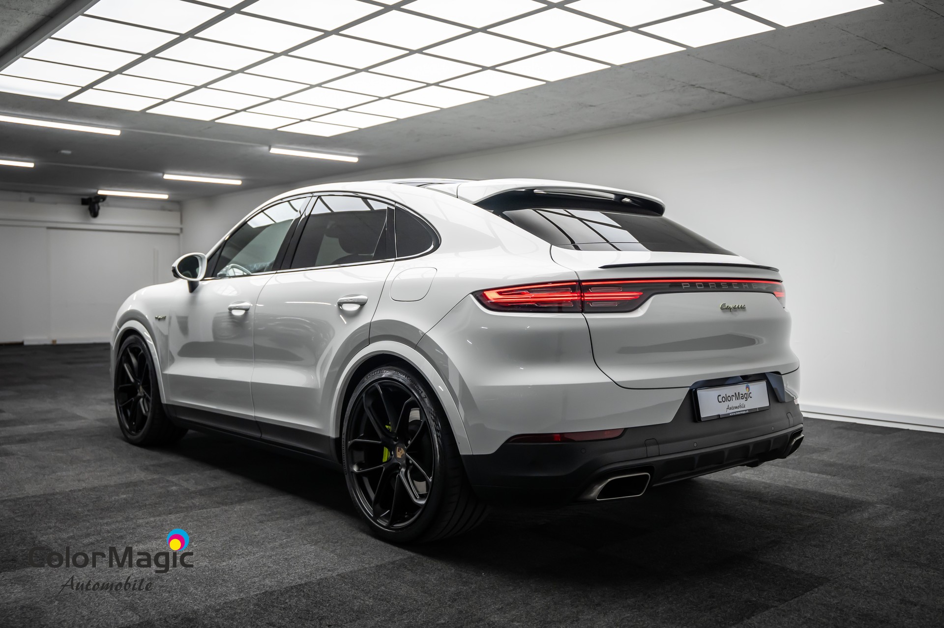 PORSCHE Cayenne Coupé E-Hybrid * 22 ZOLL TURBO GT RÄDER * LEASING AB 578.- *-image-3