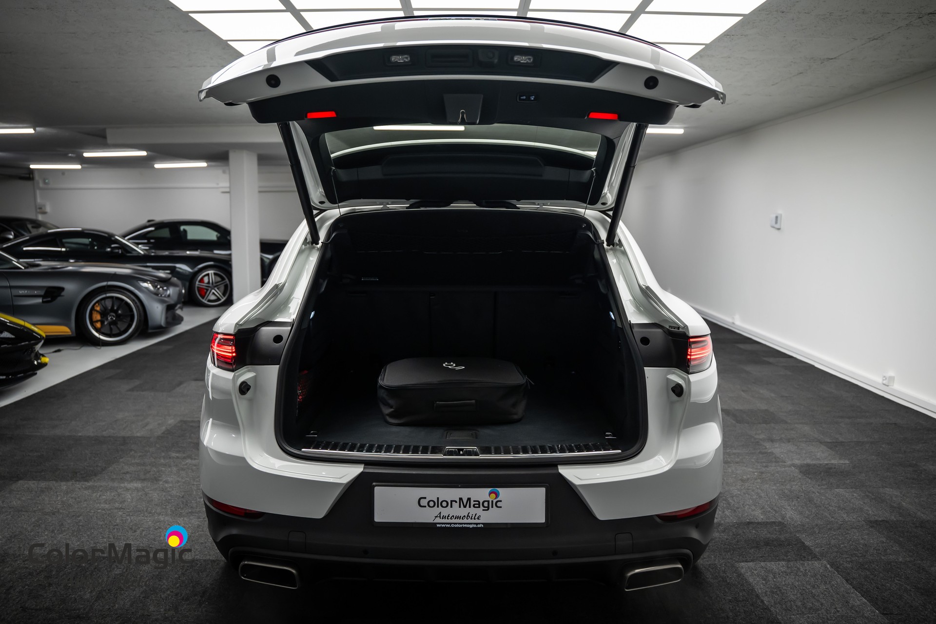 PORSCHE Cayenne Coupé E-Hybrid * 22 ZOLL TURBO GT RÄDER * LEASING AB 578.- *-image-6