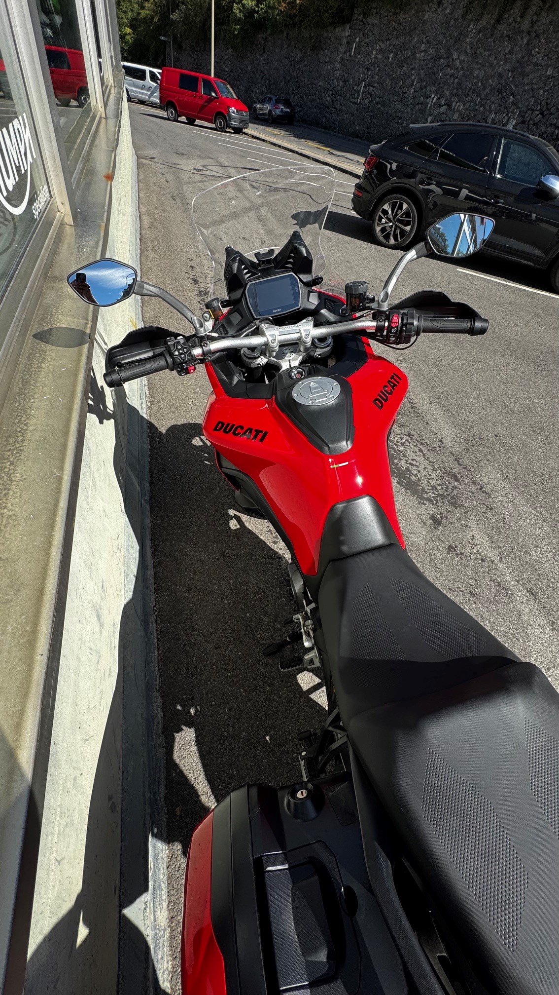 DUCATI Multistrada V2 S Travel-showroom-element-3