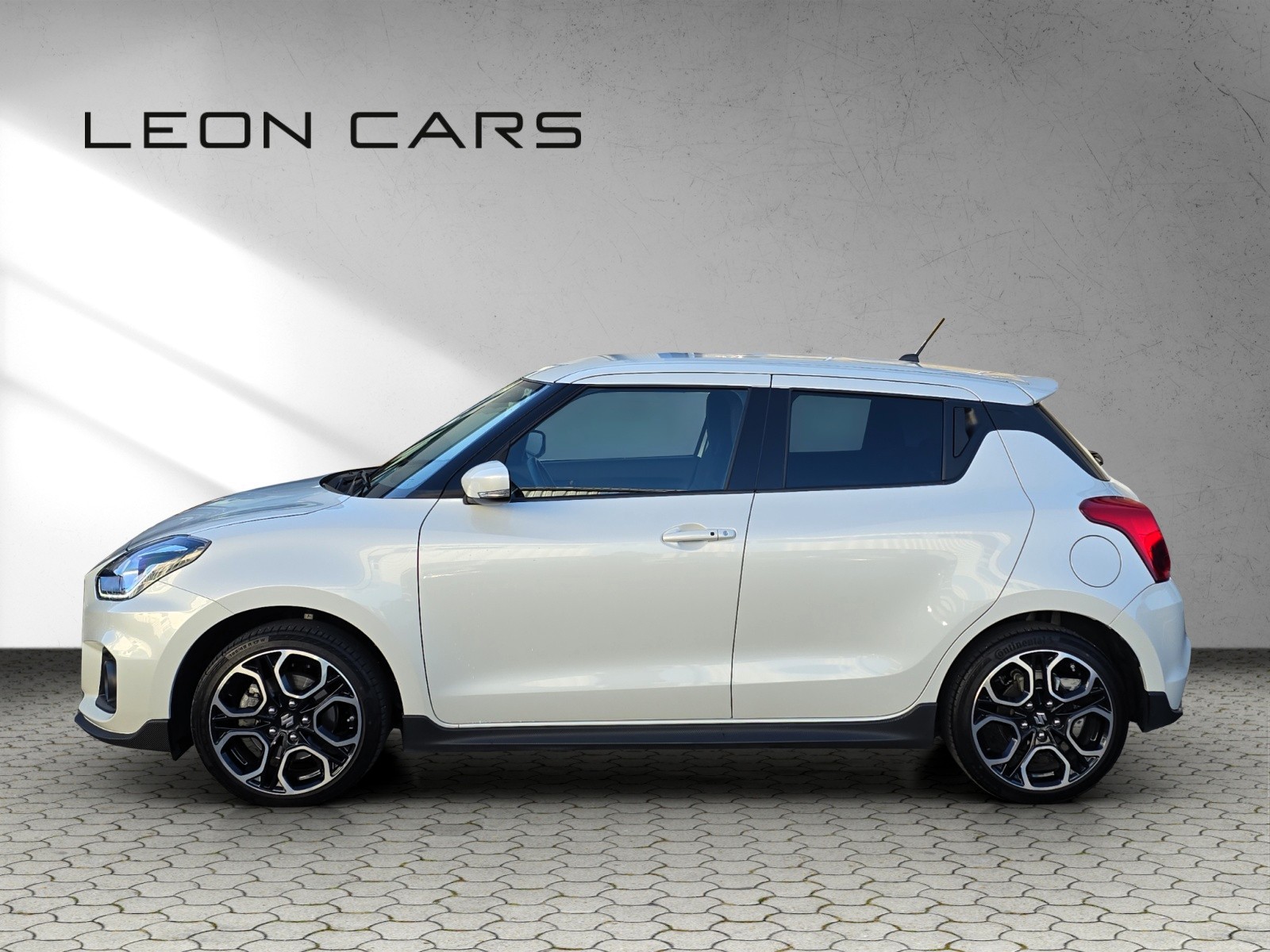 SUZUKI Swift Sport 1.4i 16V Compact Top Hybrid-image-7