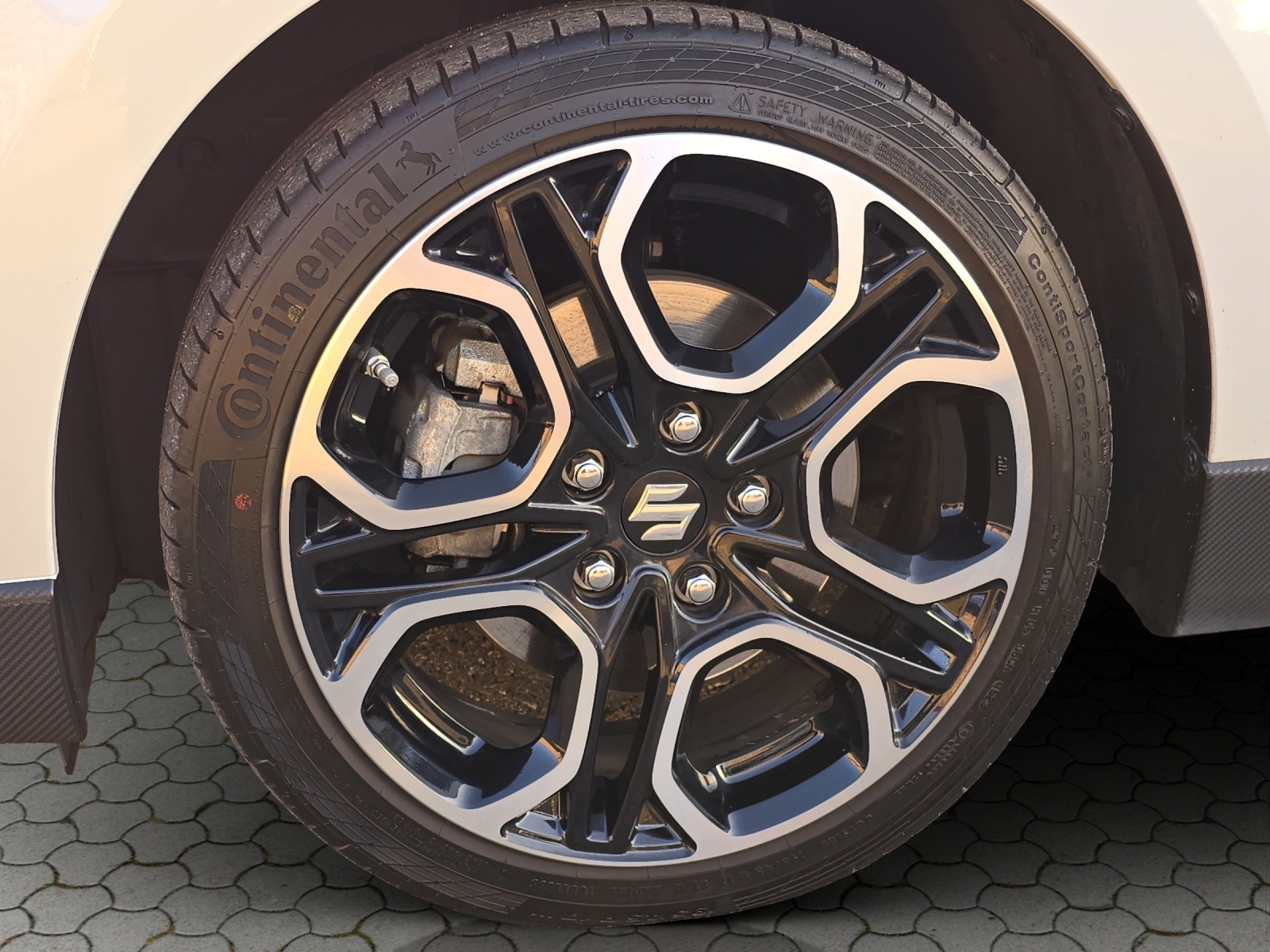 SUZUKI Swift Sport 1.4i 16V Compact Top Hybrid-image-8