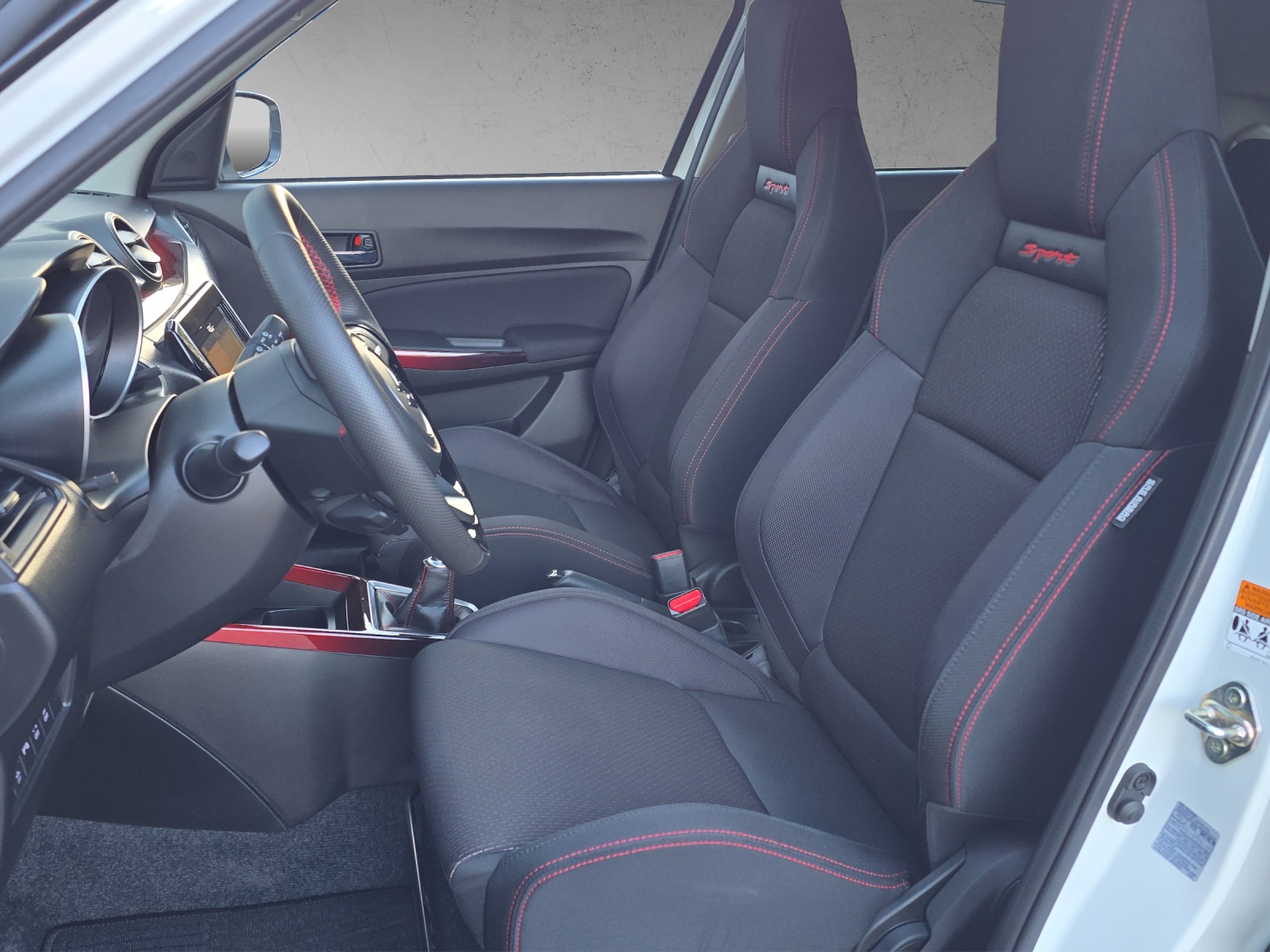 SUZUKI Swift Sport 1.4i 16V Compact Top Hybrid-image-9