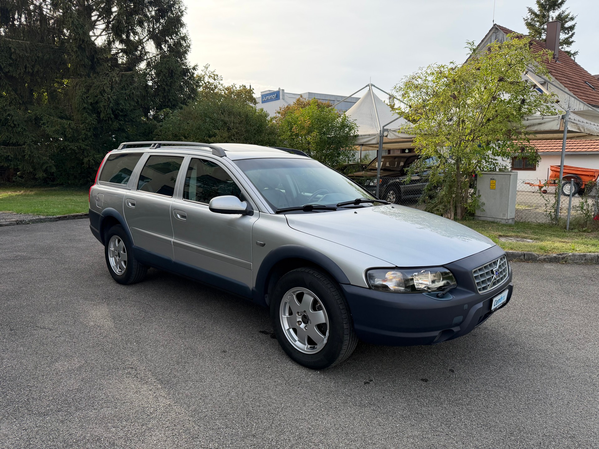 VOLVO XC70 2.5T AWD-image-9