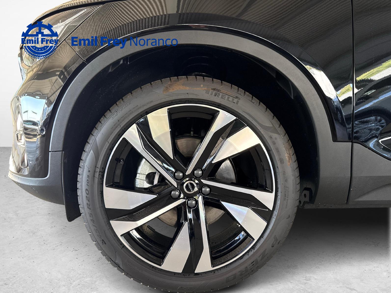 VOLVO XC40 2.0 B3 MH Plus Dark-image-14