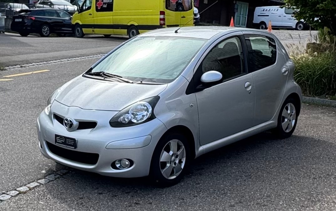 TOYOTA Aygo 1.0 Automat / Nur 77‘300 KM-image-1