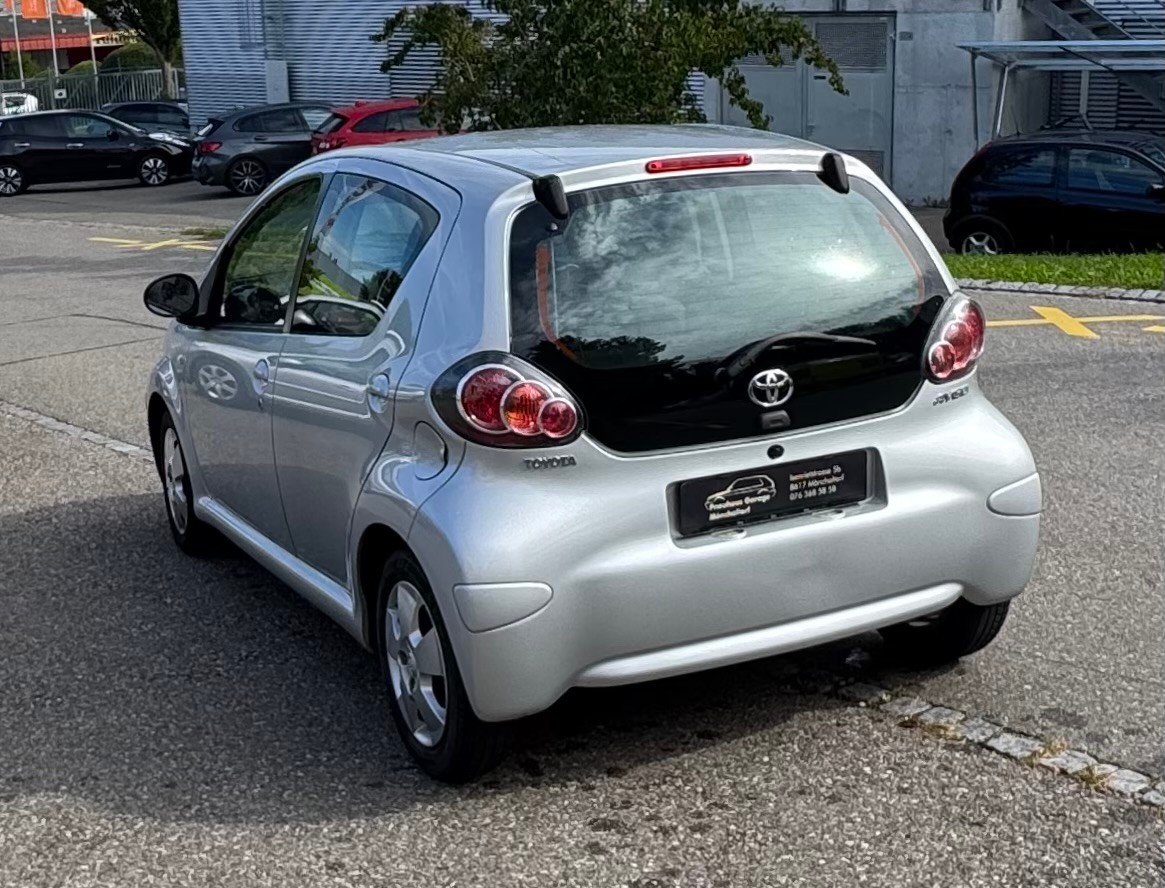 TOYOTA Aygo 1.0 Automat / Nur 77‘300 KM-image-4