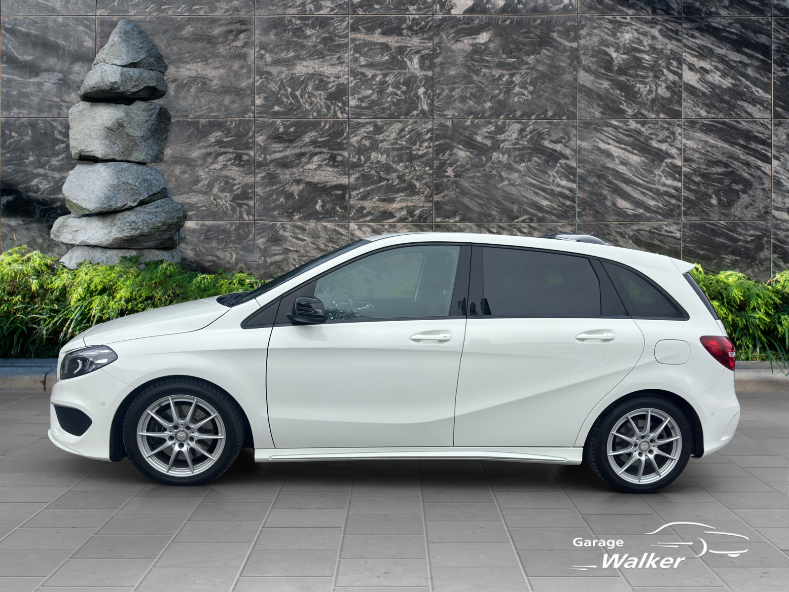 MERCEDES-BENZ B 250 AMG Line 4Matic 7G-DCT-image-1