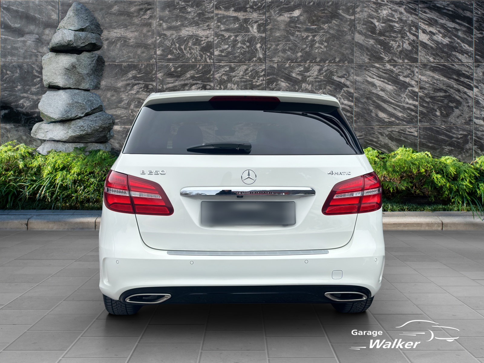 MERCEDES-BENZ B 250 AMG Line 4Matic 7G-DCT-image-3