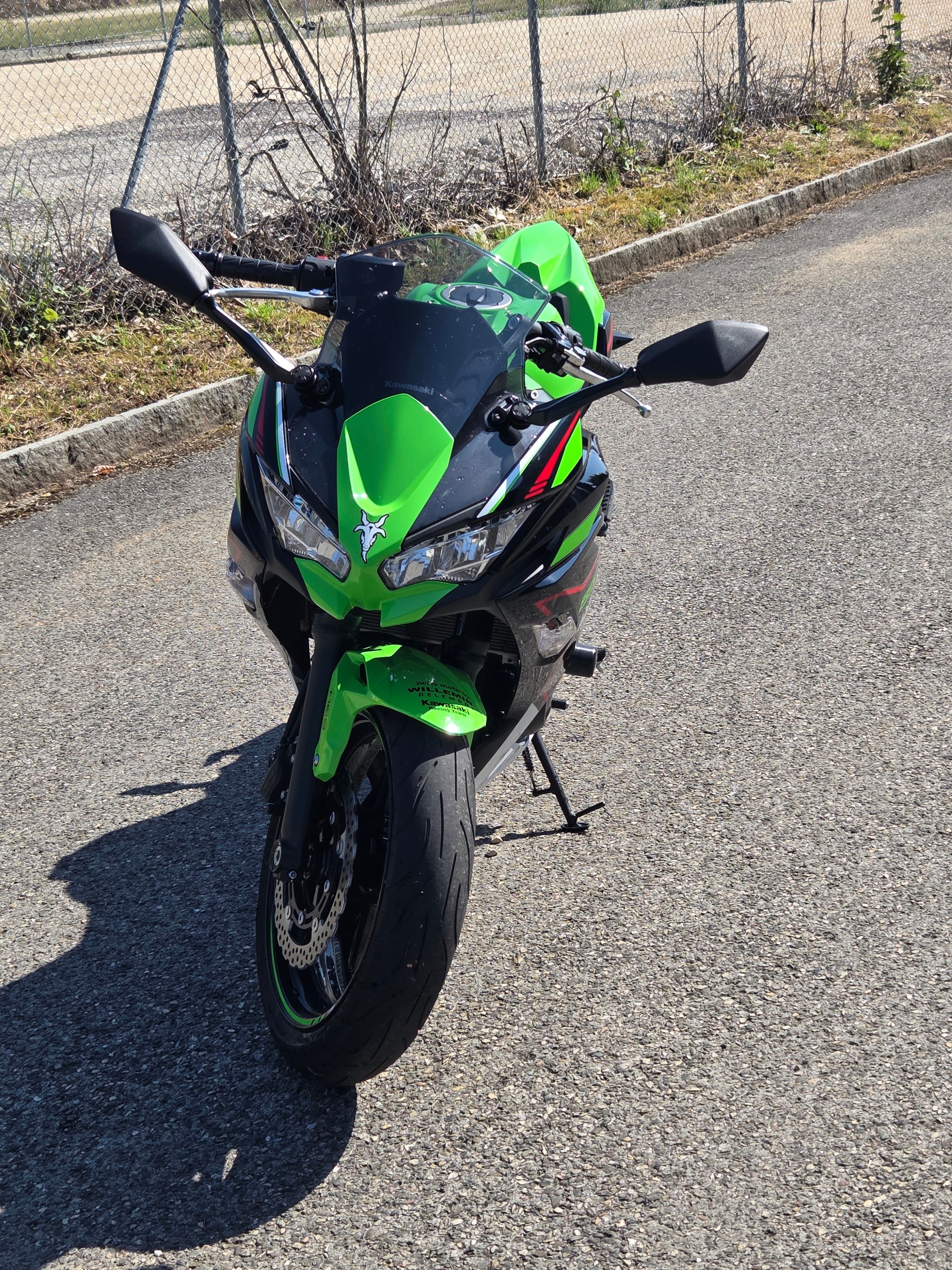 KAWASAKI Ninja 650