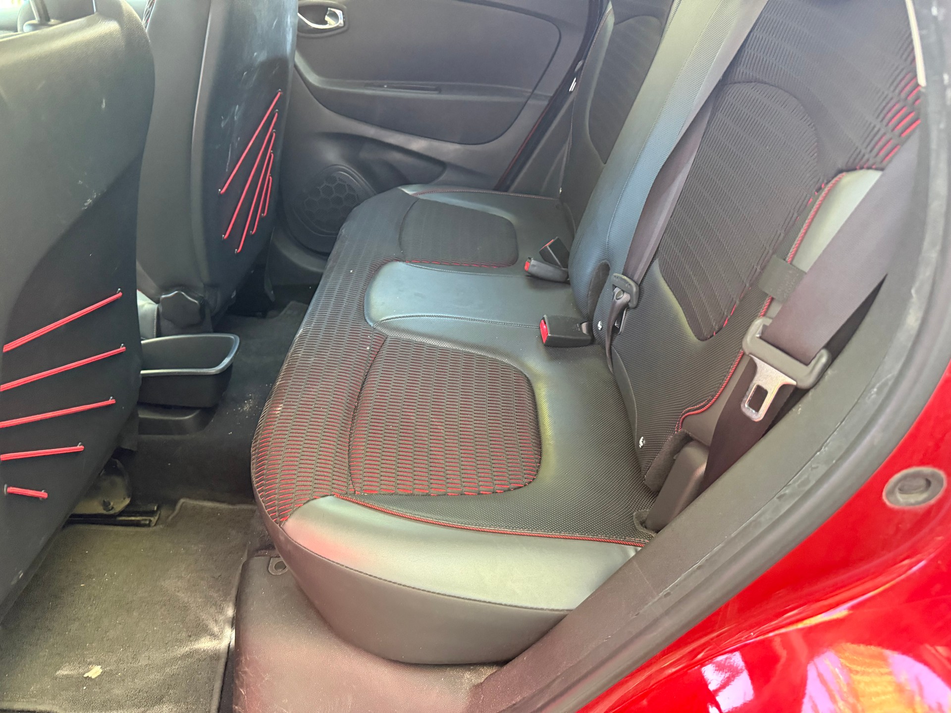 RENAULT Captur 1.2 T 16V Intens-image-5