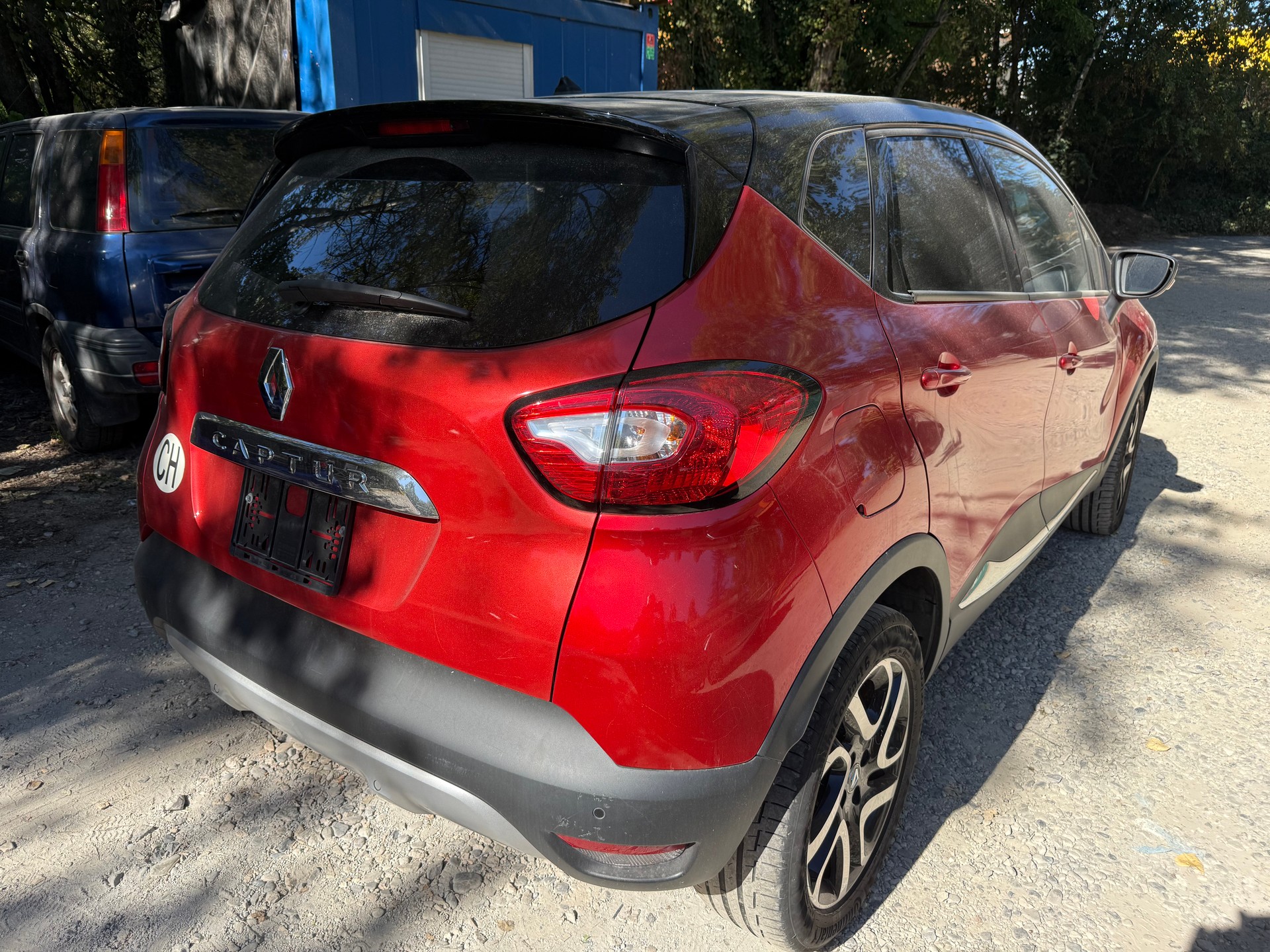 RENAULT Captur 1.2 T 16V Intens-image-3