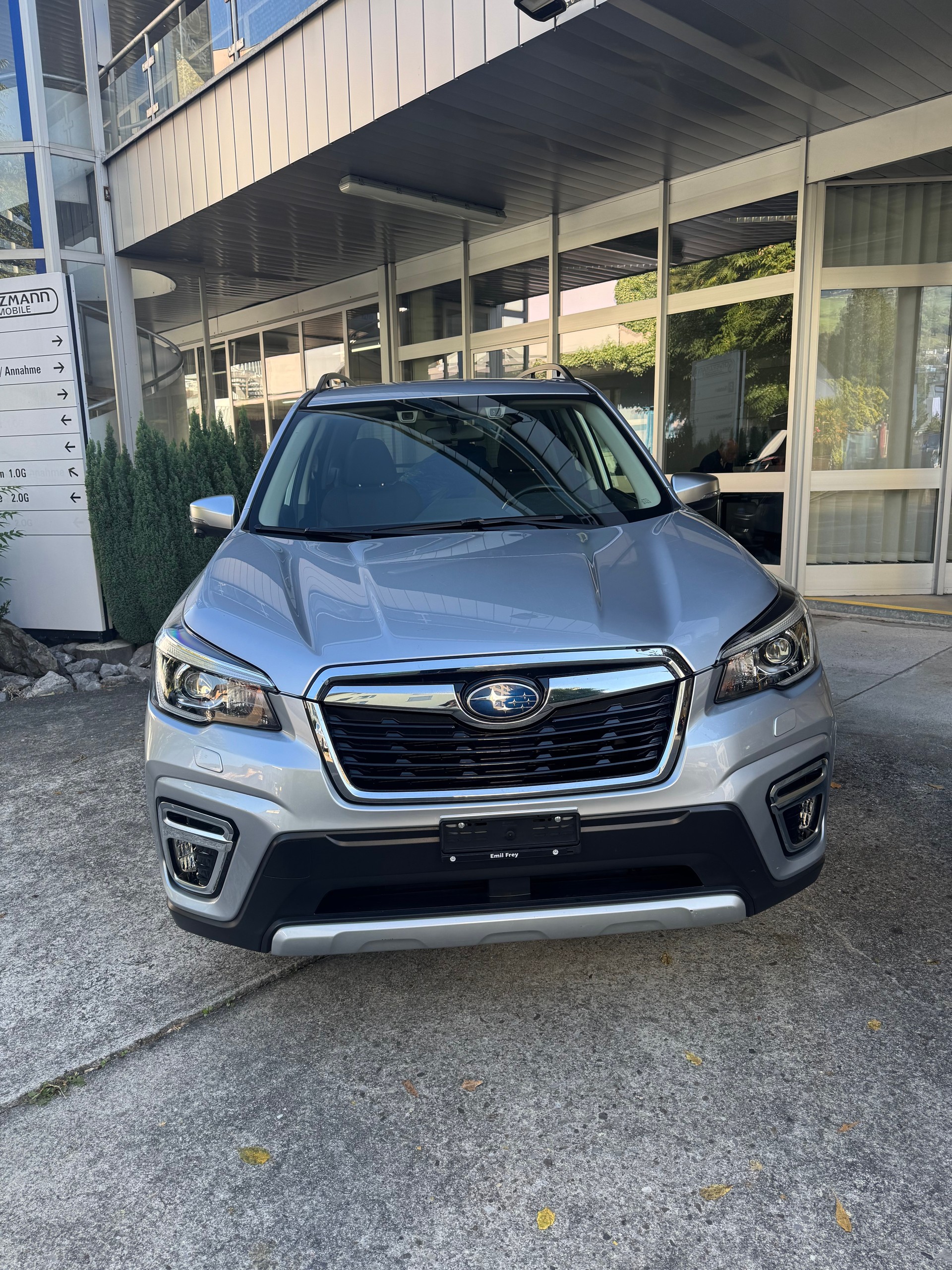 SUBARU Forester 2.0i e-Boxer Swiss Plus Lineartronic-image-1