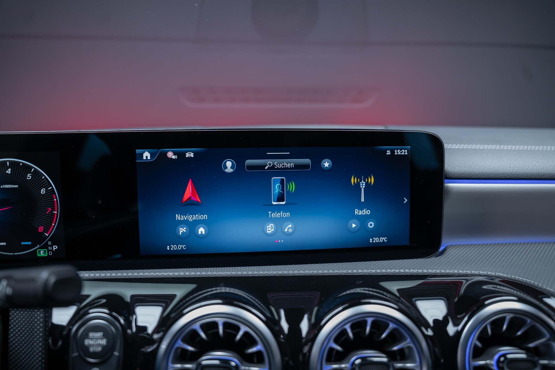 MERCEDES-BENZ CLA 200 AMG Line / Rückfahrkamera / Ambientebeleuchtung / Sitzheizung-image-28