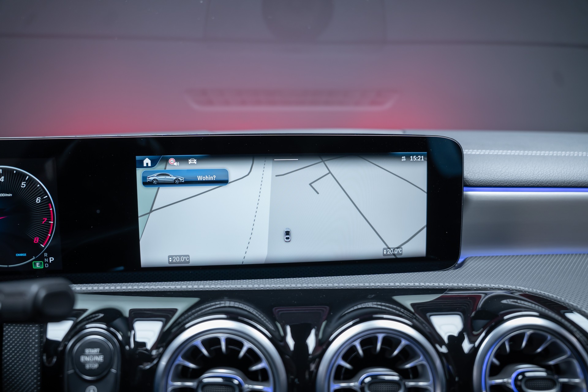 MERCEDES-BENZ CLA 200 AMG Line / Rückfahrkamera / Ambientebeleuchtung / Sitzheizung-image-27