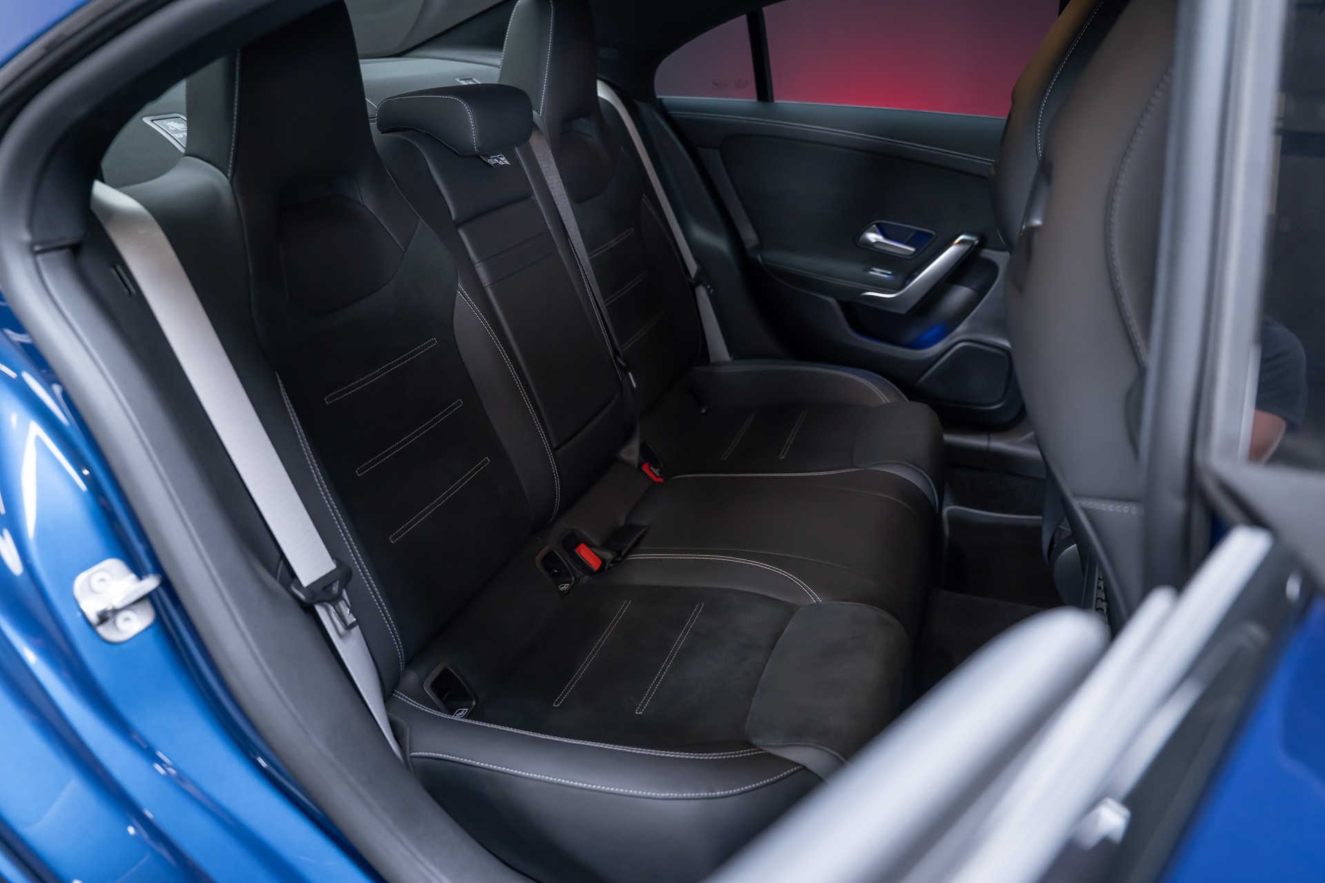 MERCEDES-BENZ CLA 200 AMG Line / Rückfahrkamera / Ambientebeleuchtung / Sitzheizung-image-18