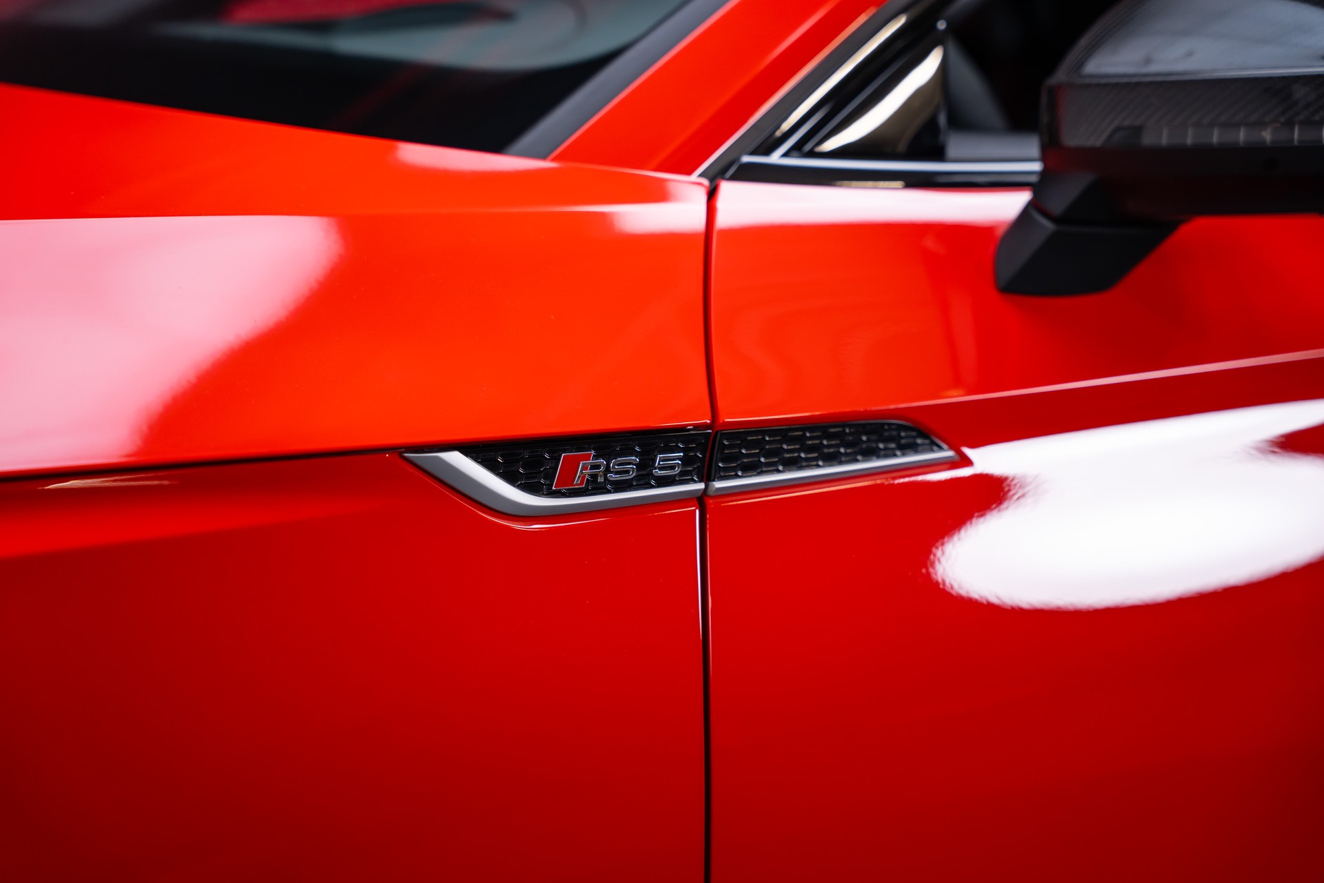 AUDI RS5 Coupé 2.9 V6 TFSI quattro T-Tronic / Carbon Paket / Alcantara-Lenkrad / Bang&Olufsen-image-38