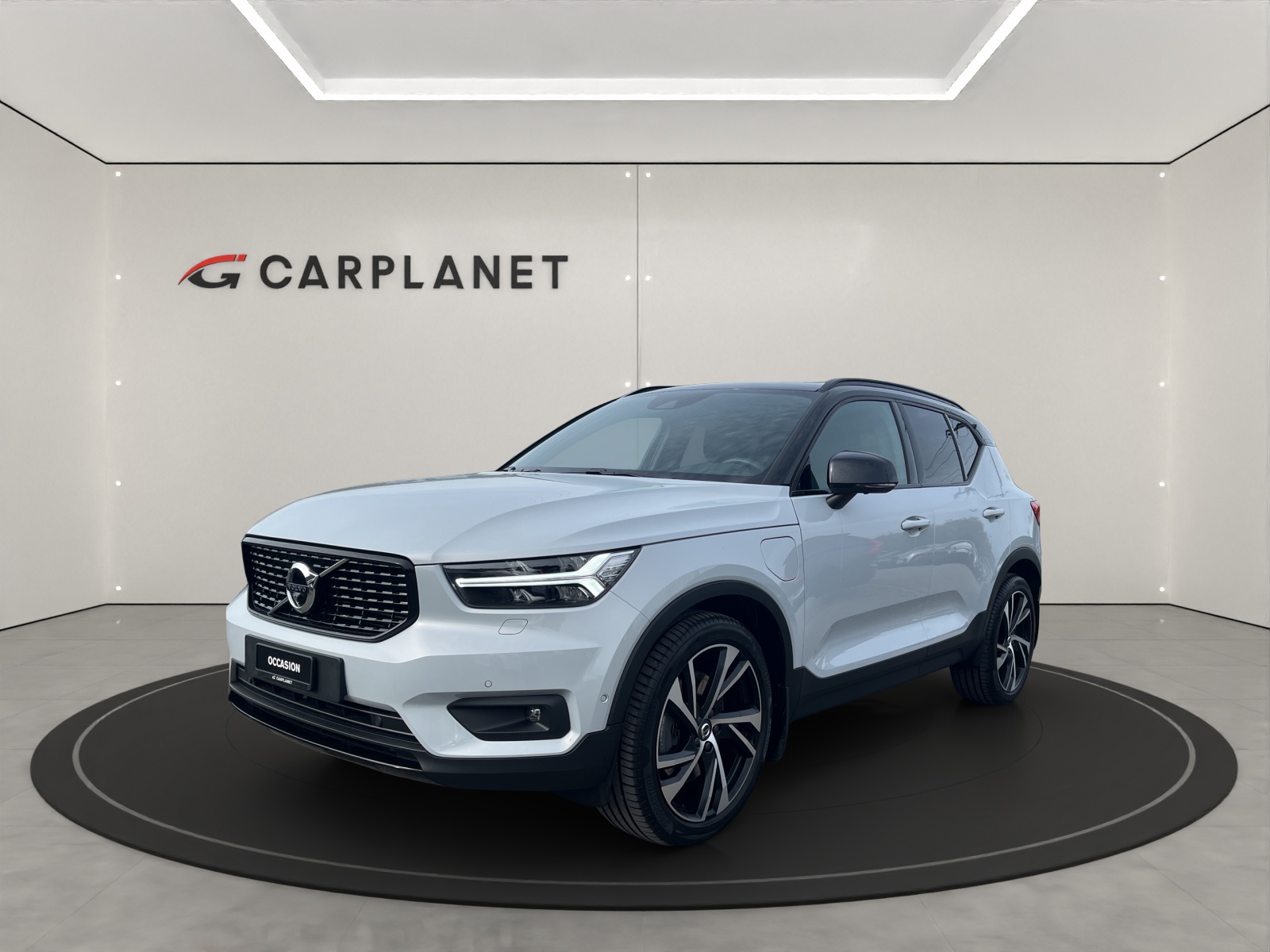 VOLVO XC40 1.5 T5 PiH R-Design-image-0