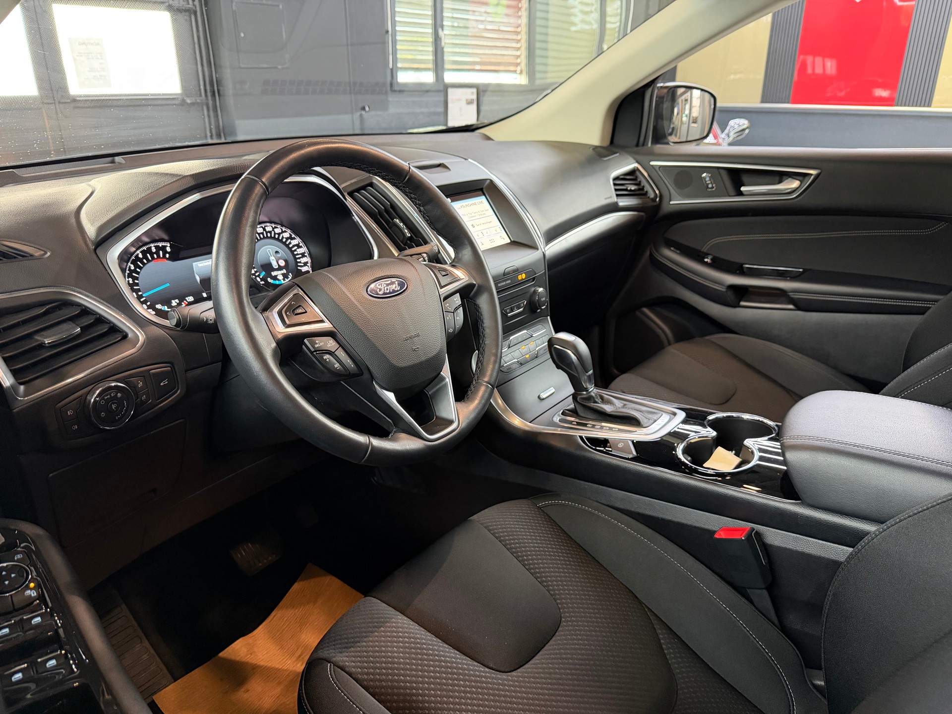 FORD Edge 2.0 TDCi Titanium 4WD PowerShift-image-8