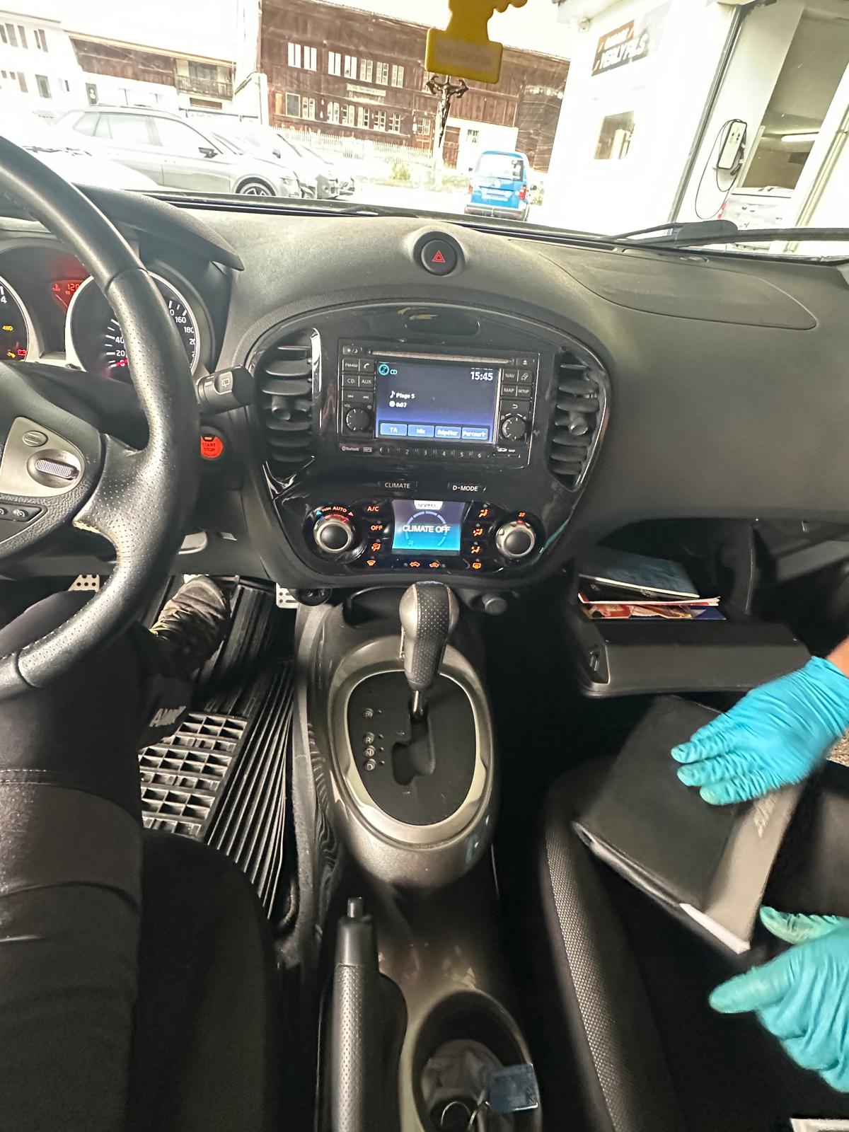 NISSAN Juke 1.6 DIG-T tekna 4x4 Xtronic M-CVT-image-3
