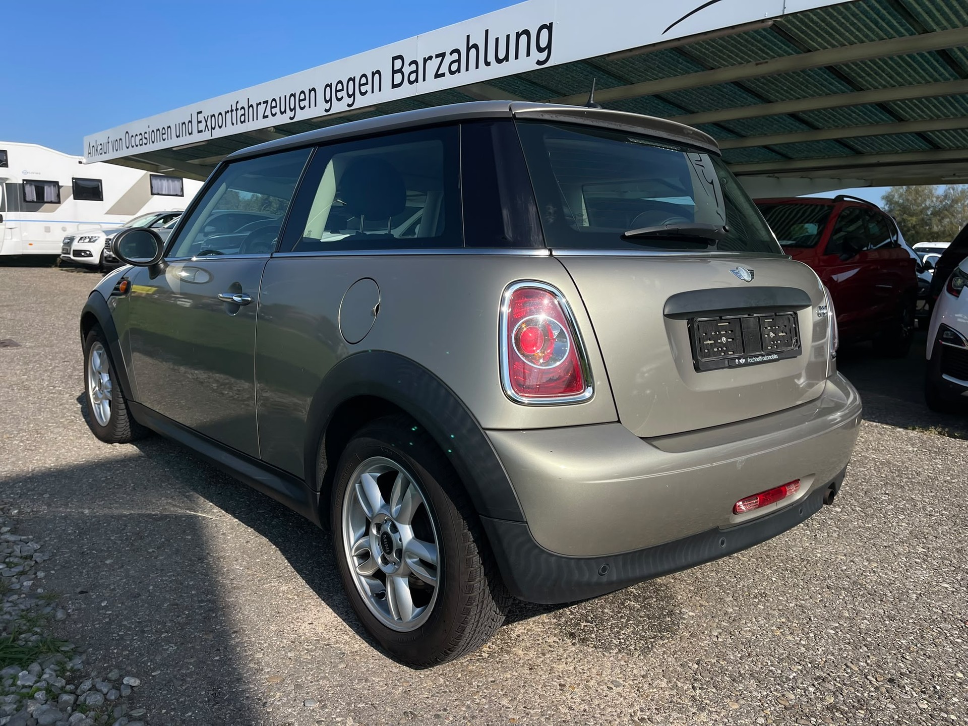 MINI One Cabriolet-image-5