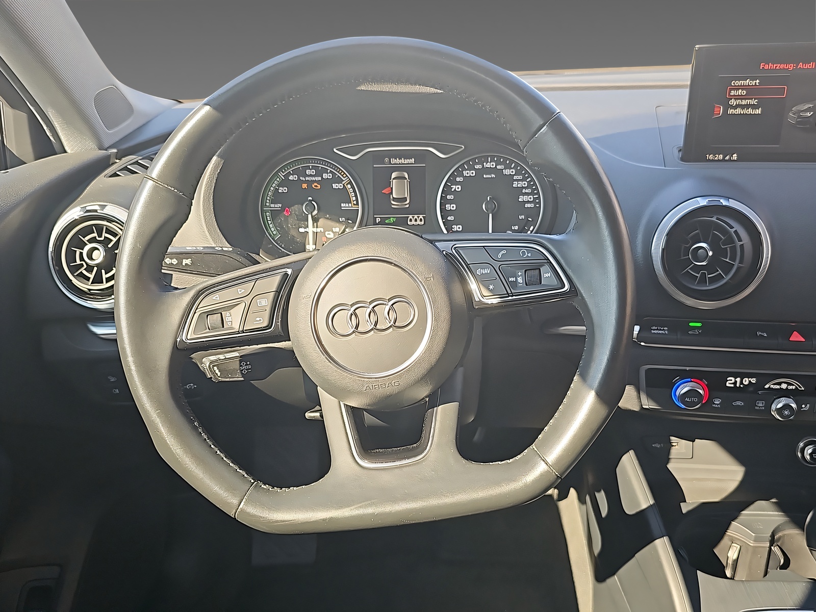 AUDI A3 Sportback 1.4 40 e-tron S-Tronic-image-7