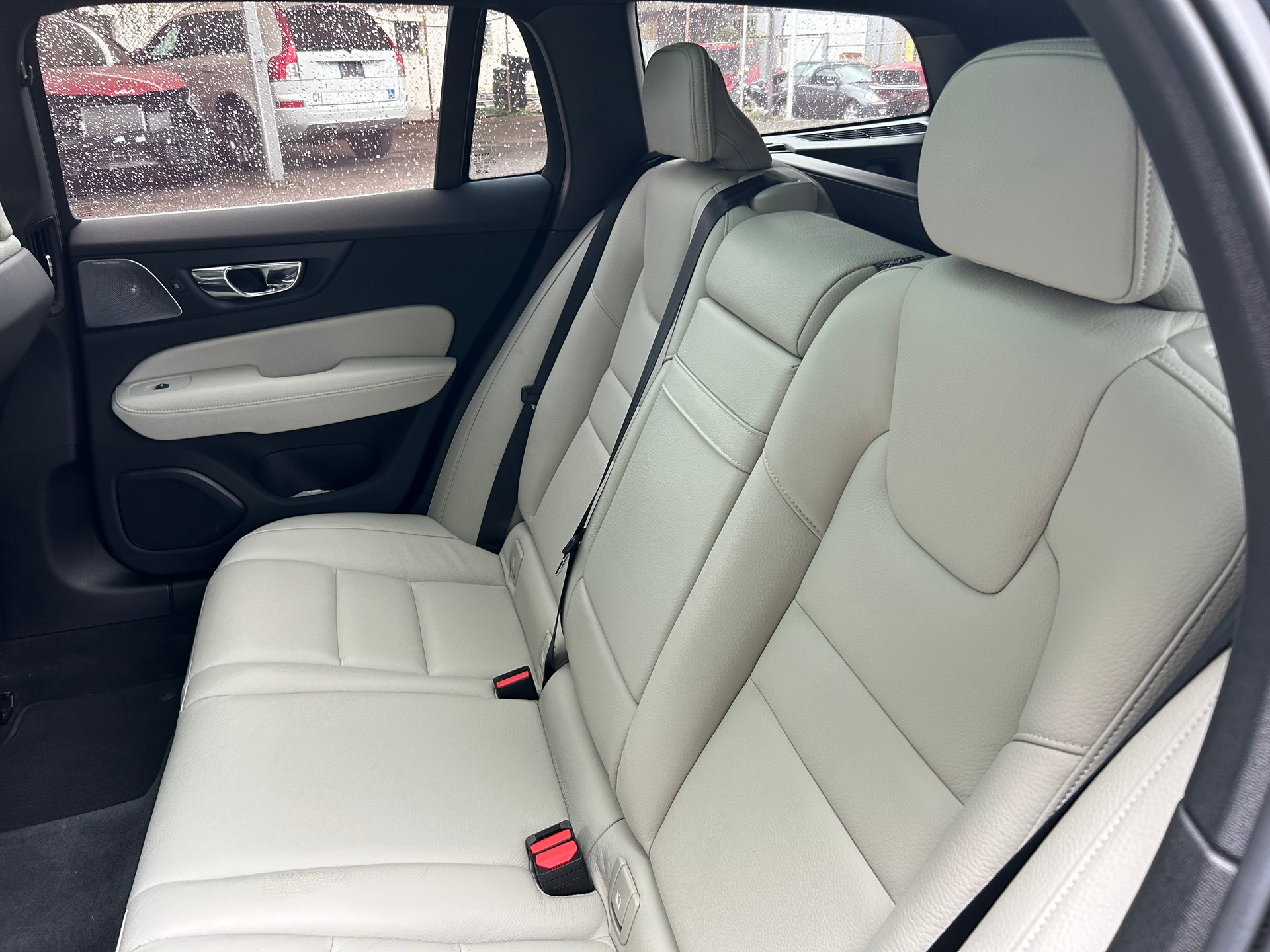VOLVO V60 T6 AWD Inscription Geartronic-image-8