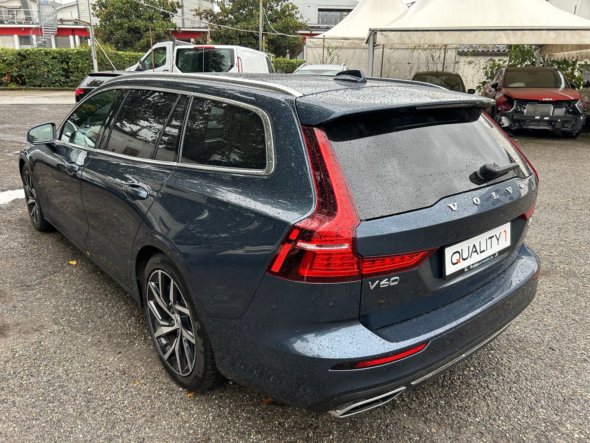 VOLVO V60 T6 AWD Inscription Geartronic-image-4