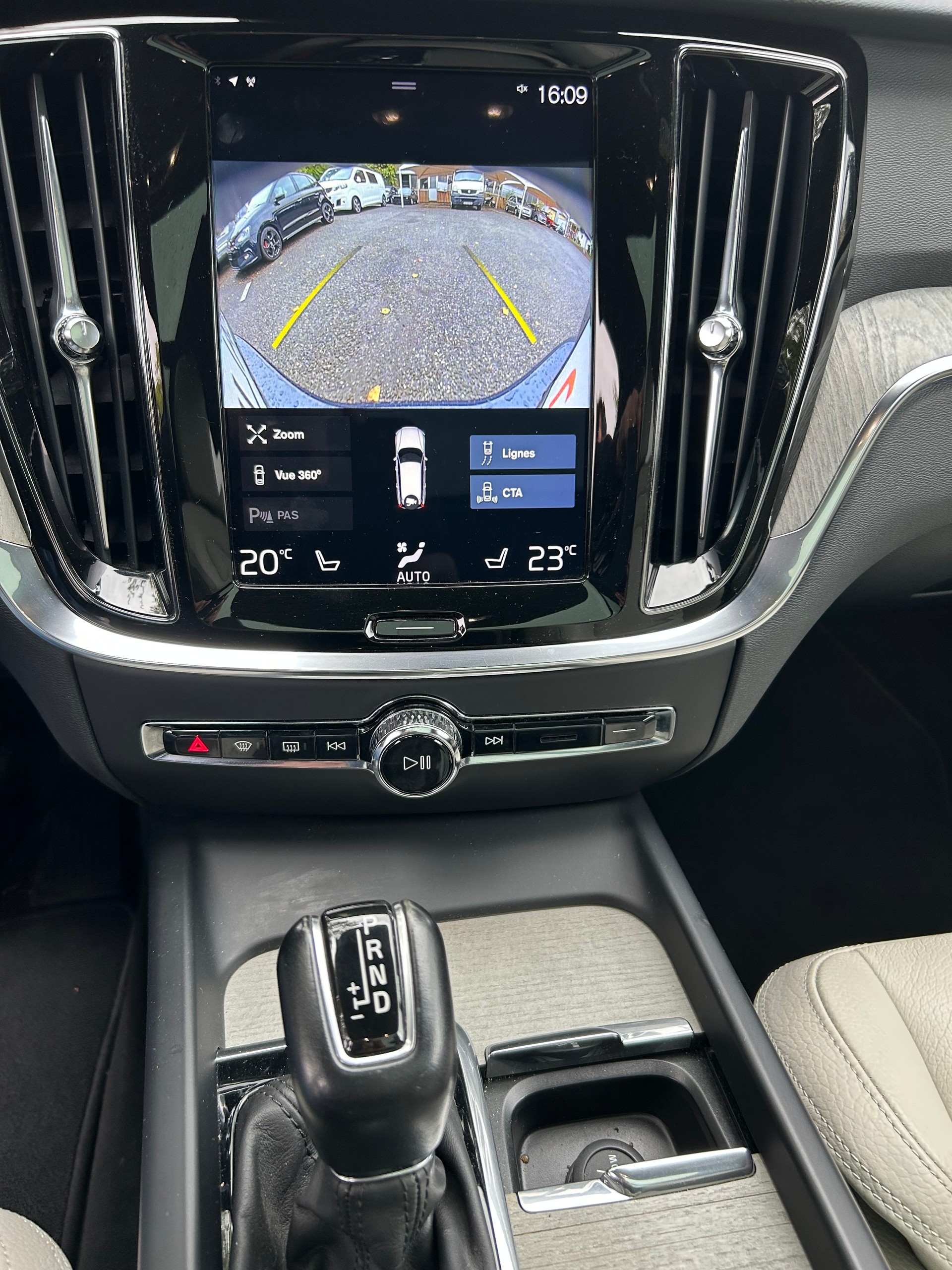 VOLVO V60 T6 AWD Inscription Geartronic-image-13