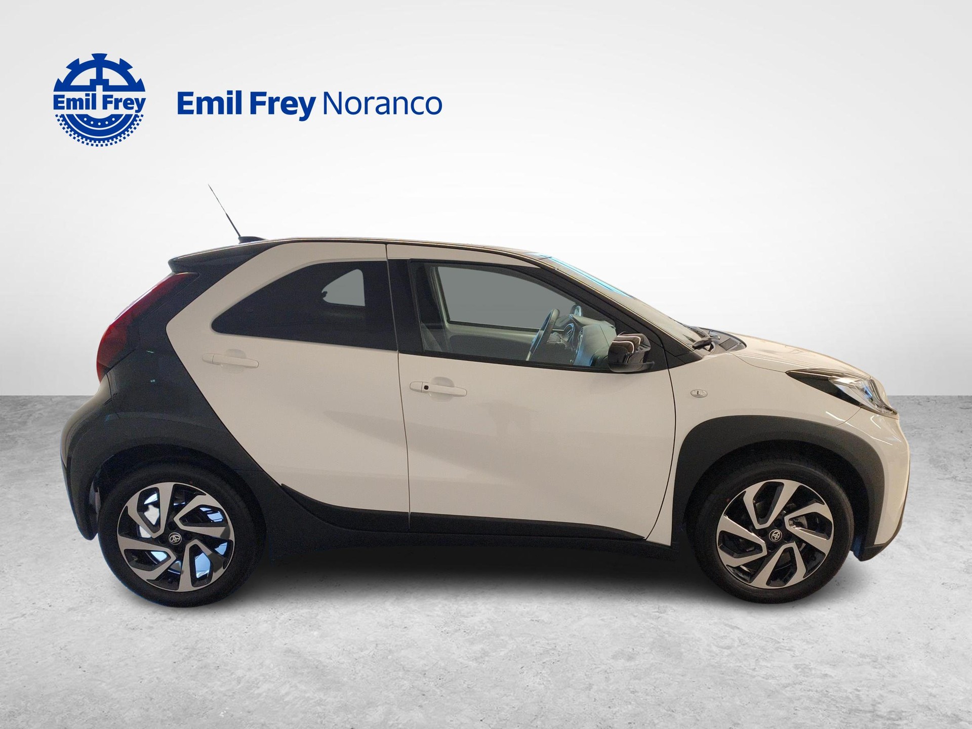 TOYOTA Aygo X 1.0 VVT-i Trend - Ruote invernali e Servizi gratuiti inclusi nel prezzo-image-5