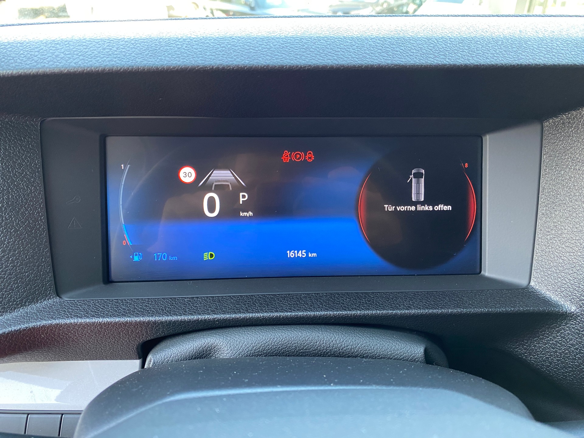 TOYOTA Proace Verso 2.0 D-4D Trend Medium Automatic-image-10