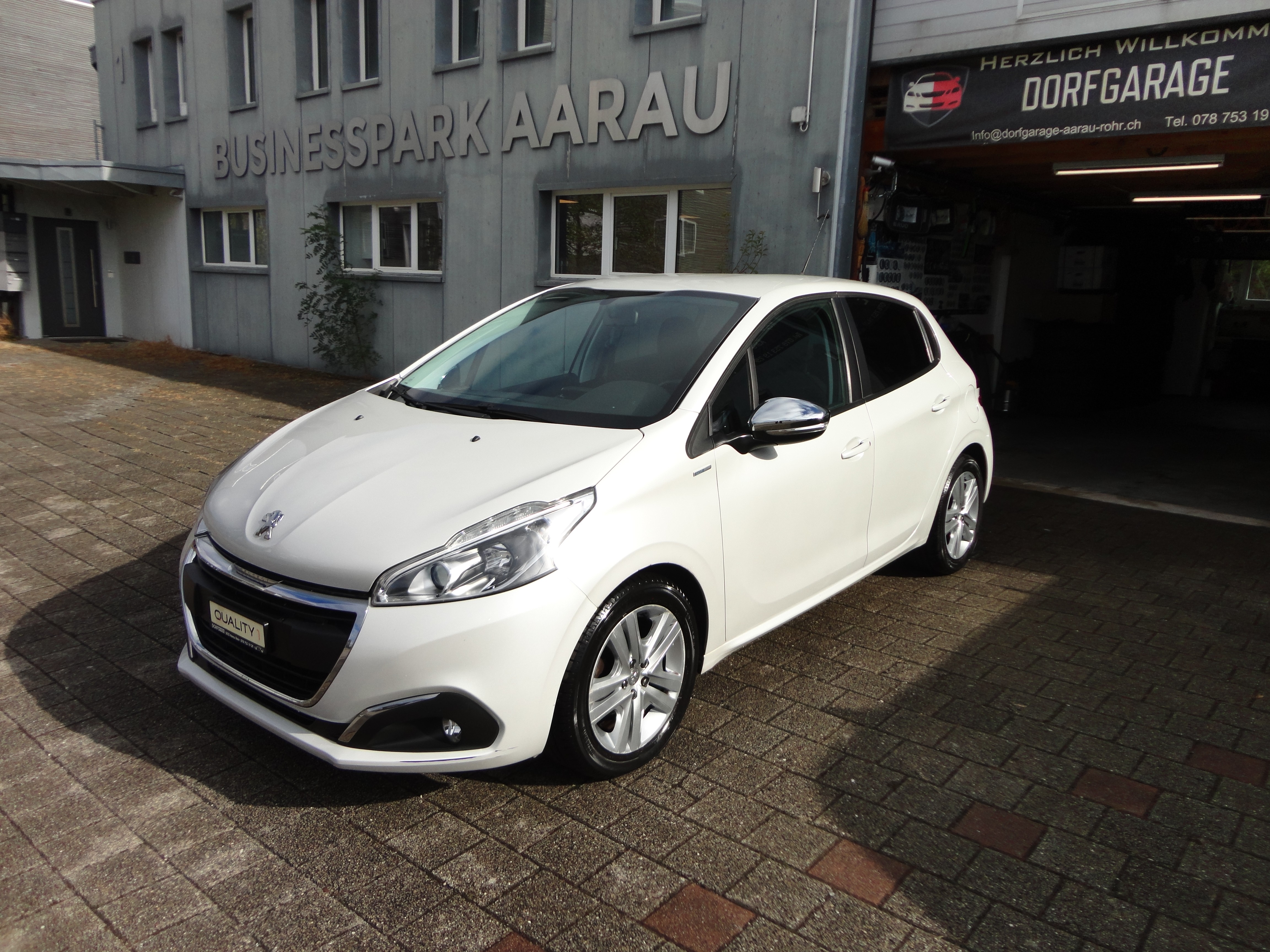 Car photo