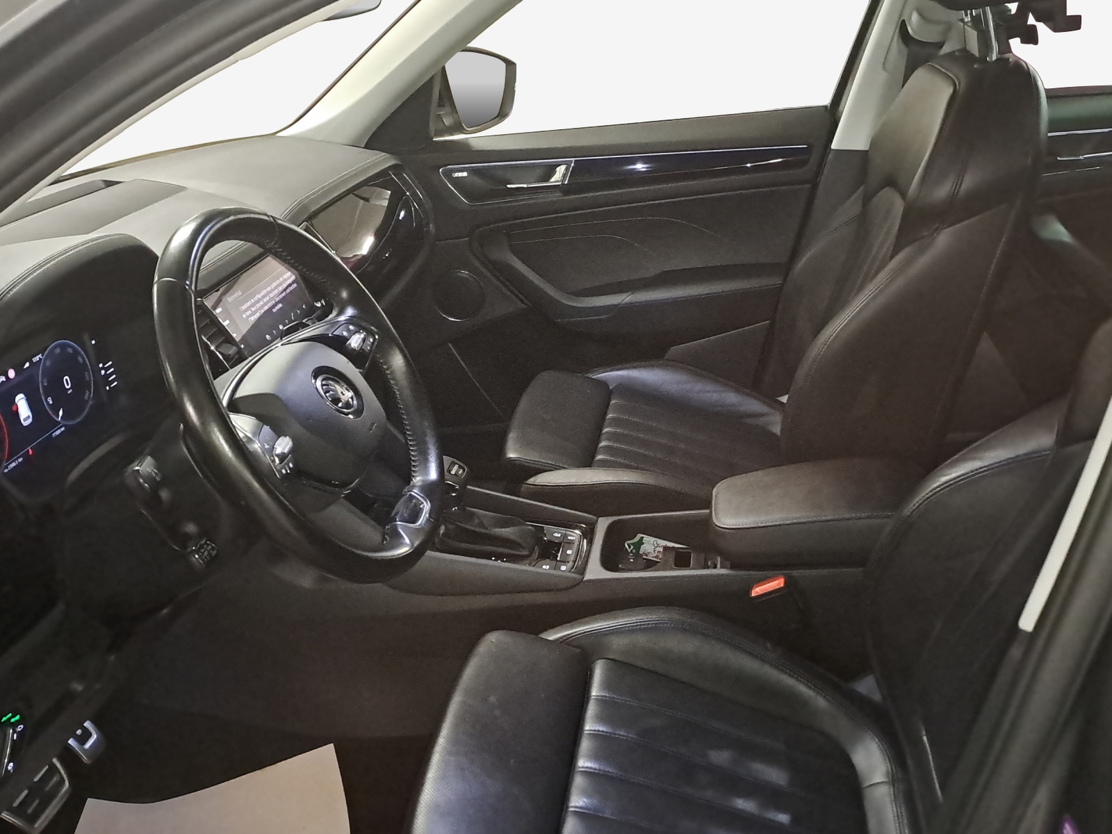 SKODA Kodiaq 2.0 TSI 4x4 L&K-image-7