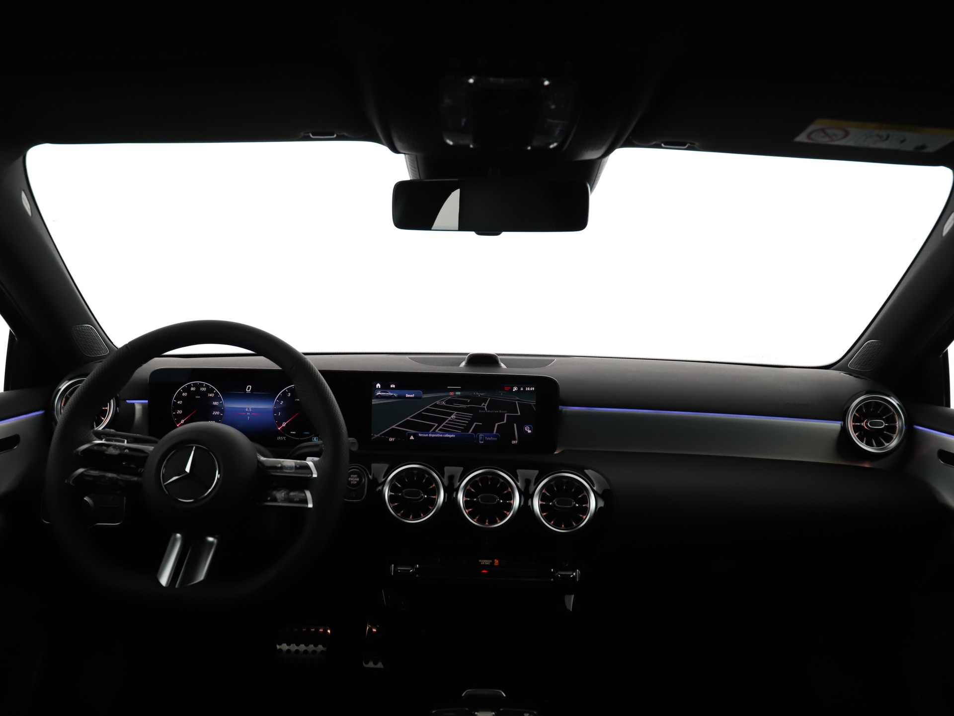 MERCEDES-BENZ A 200 Night Star 7G-DCT-image-11
