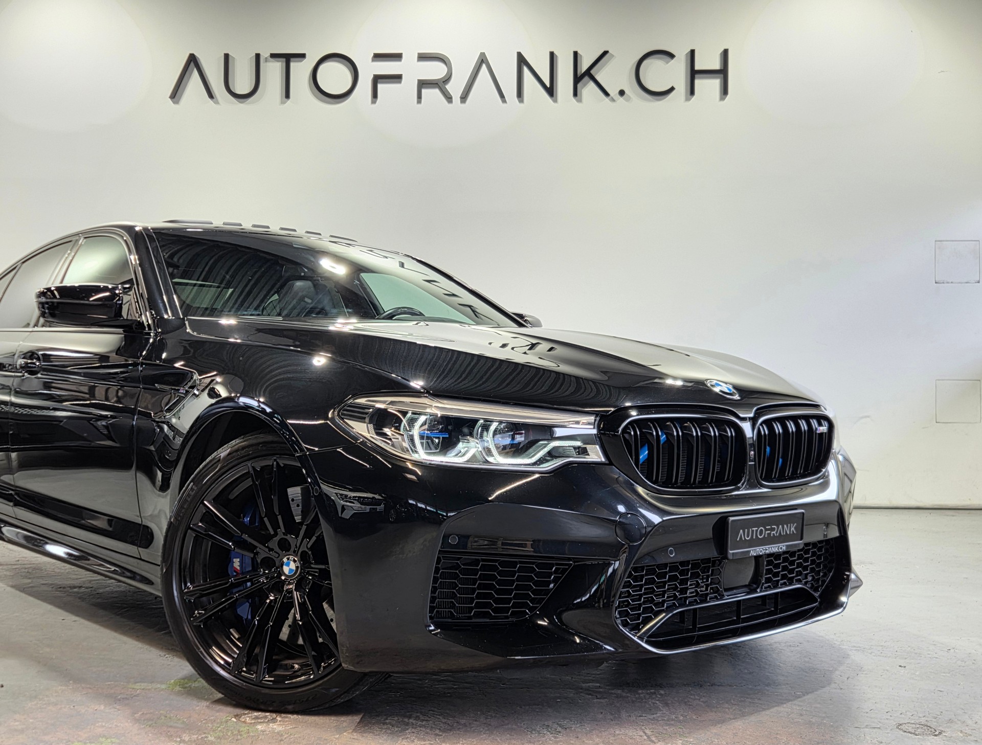 BMW M5 Competition xDrive-image-9